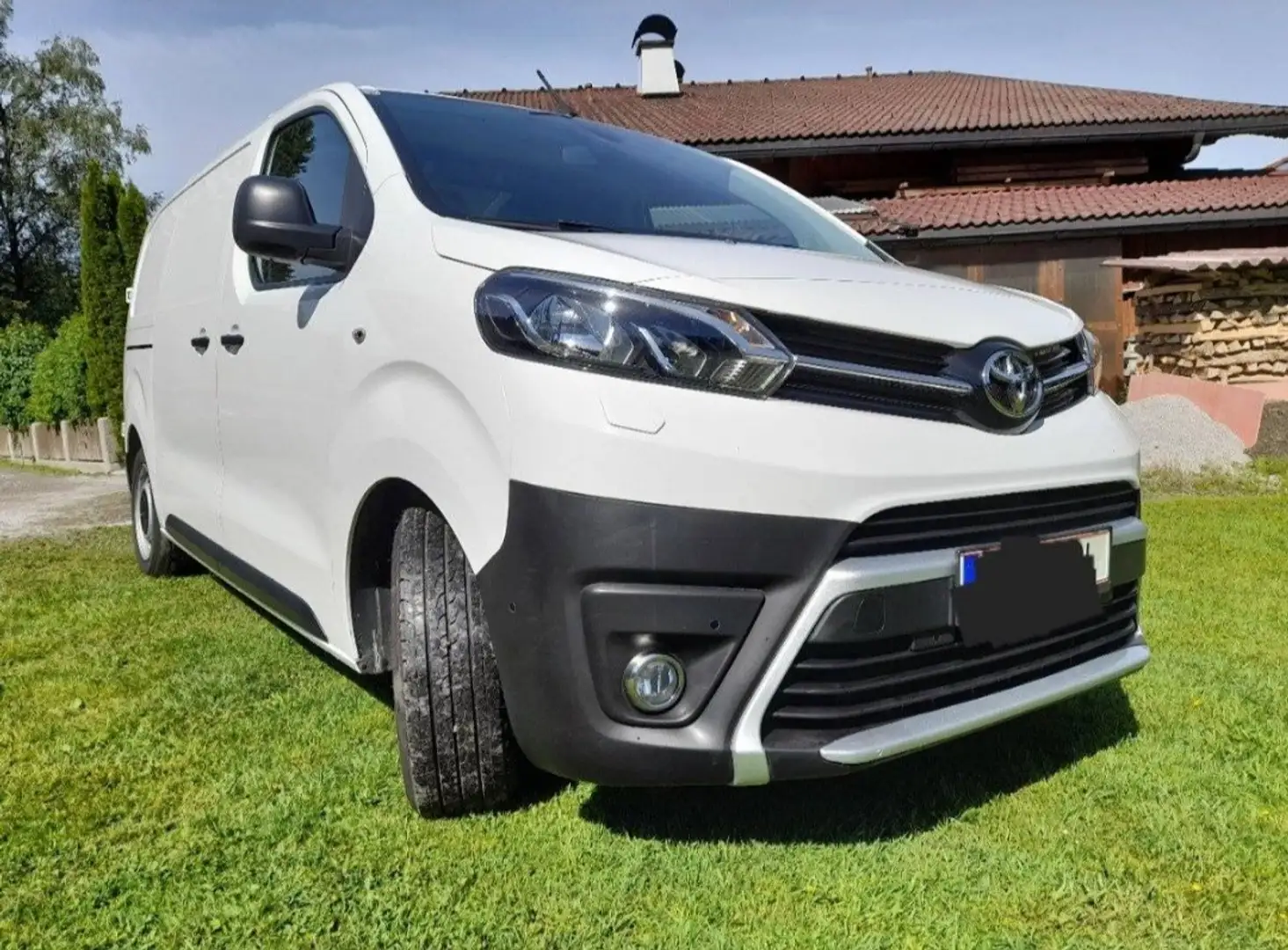 Toyota Proace 1,6 D-4D 115 Medium Weiß - 1