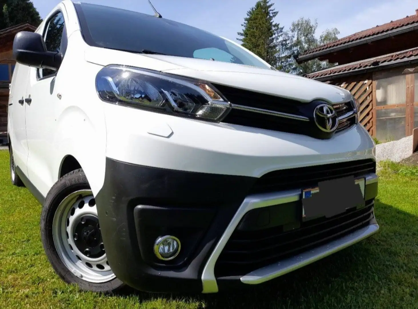 Toyota Proace 1,6 D-4D 115 Medium Weiß - 2