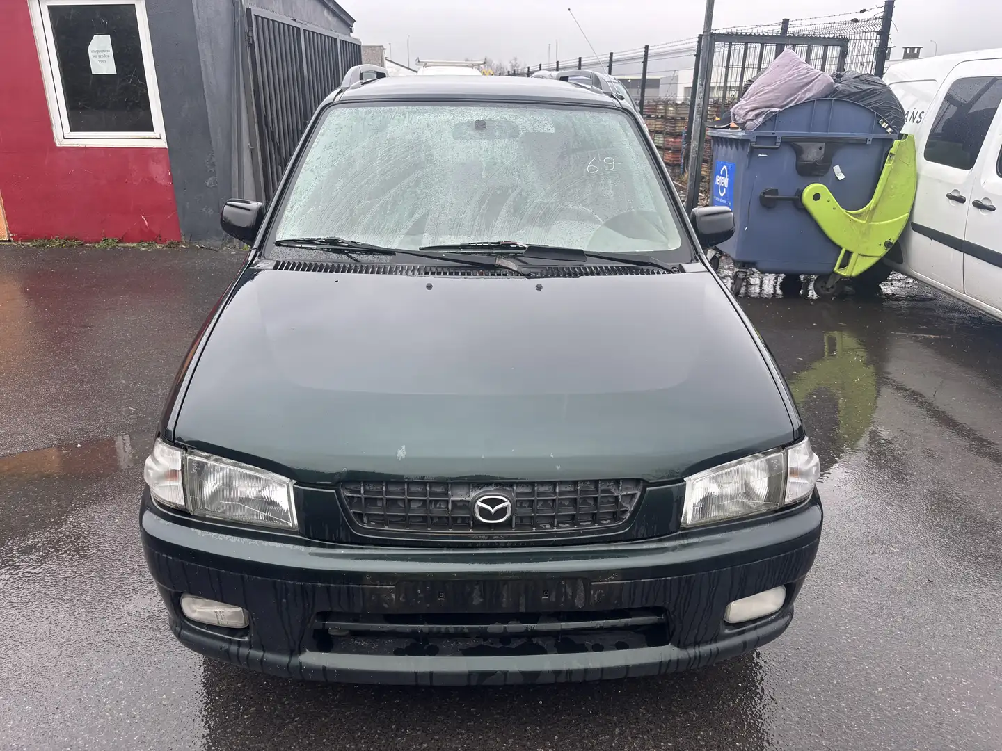 Mazda Demio 1.3i 16v Si Grün - 1