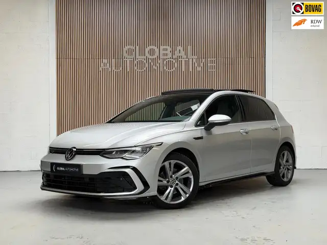 Volkswagen Golf 1.5 TSI 150PK R LINE - PANORAMADAK - STUURVERWARMI