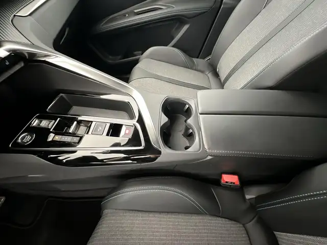 Peugeot 3008 view 19
