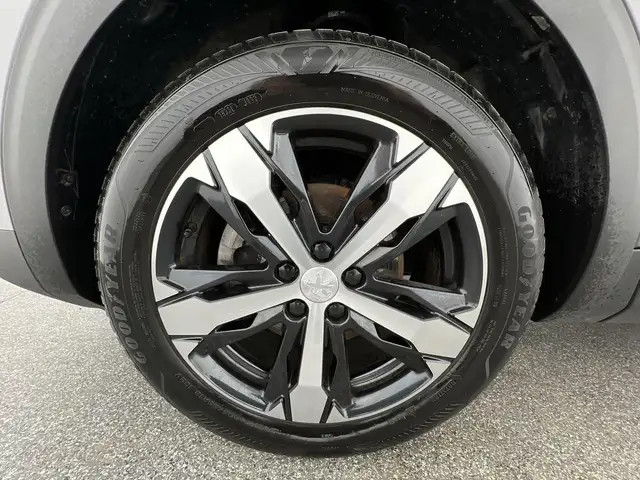 Peugeot 3008 view 7