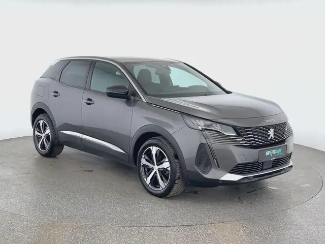 Peugeot 3008 view 3