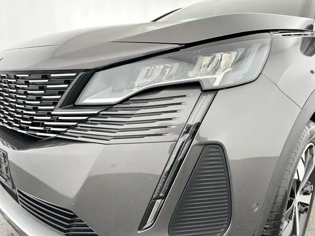 Peugeot 3008 view 6