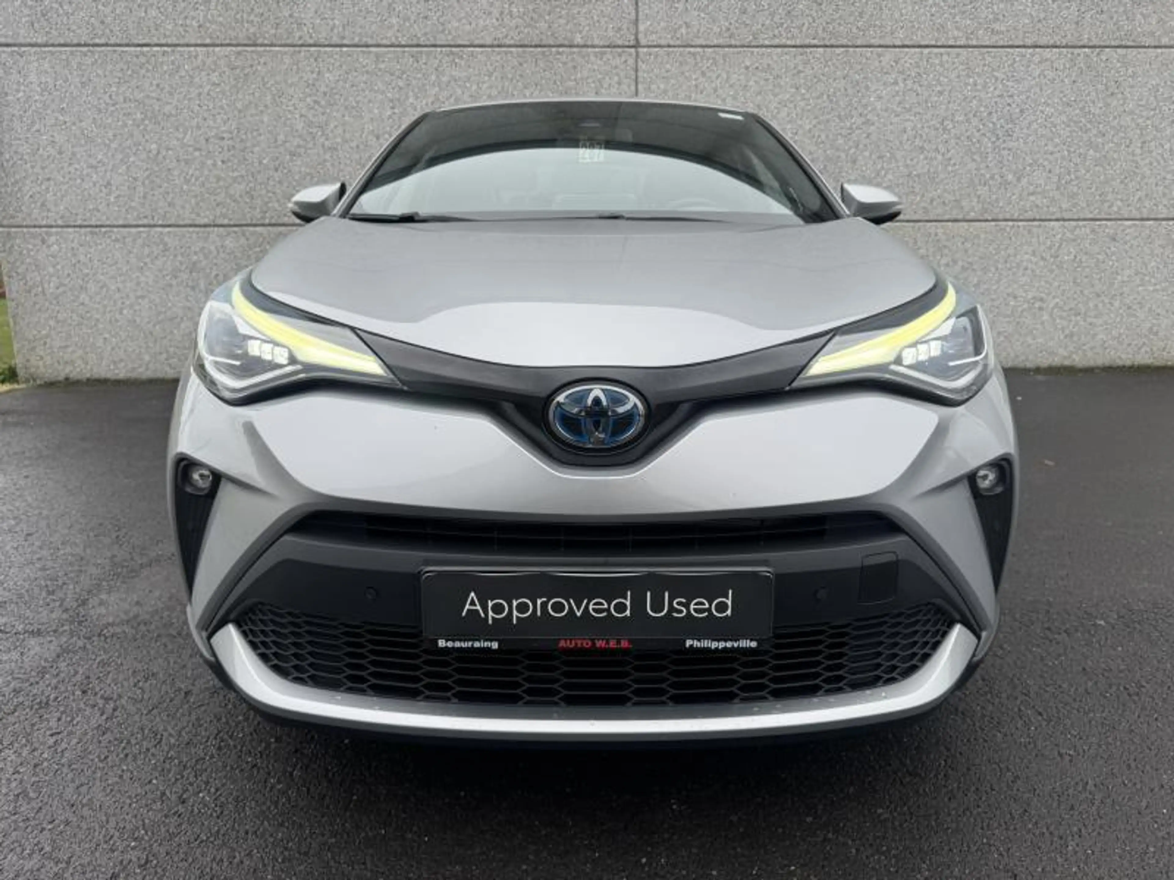 Toyota C-HR 1.8 Hybrid CVT C-HIC Mono-Tone + Premium pack et N — photo 3