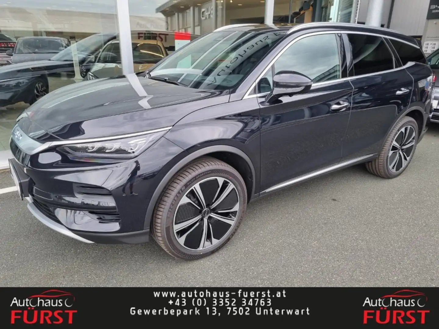 BYD Tang NEW TANG Flagship 4WD Silver - 1