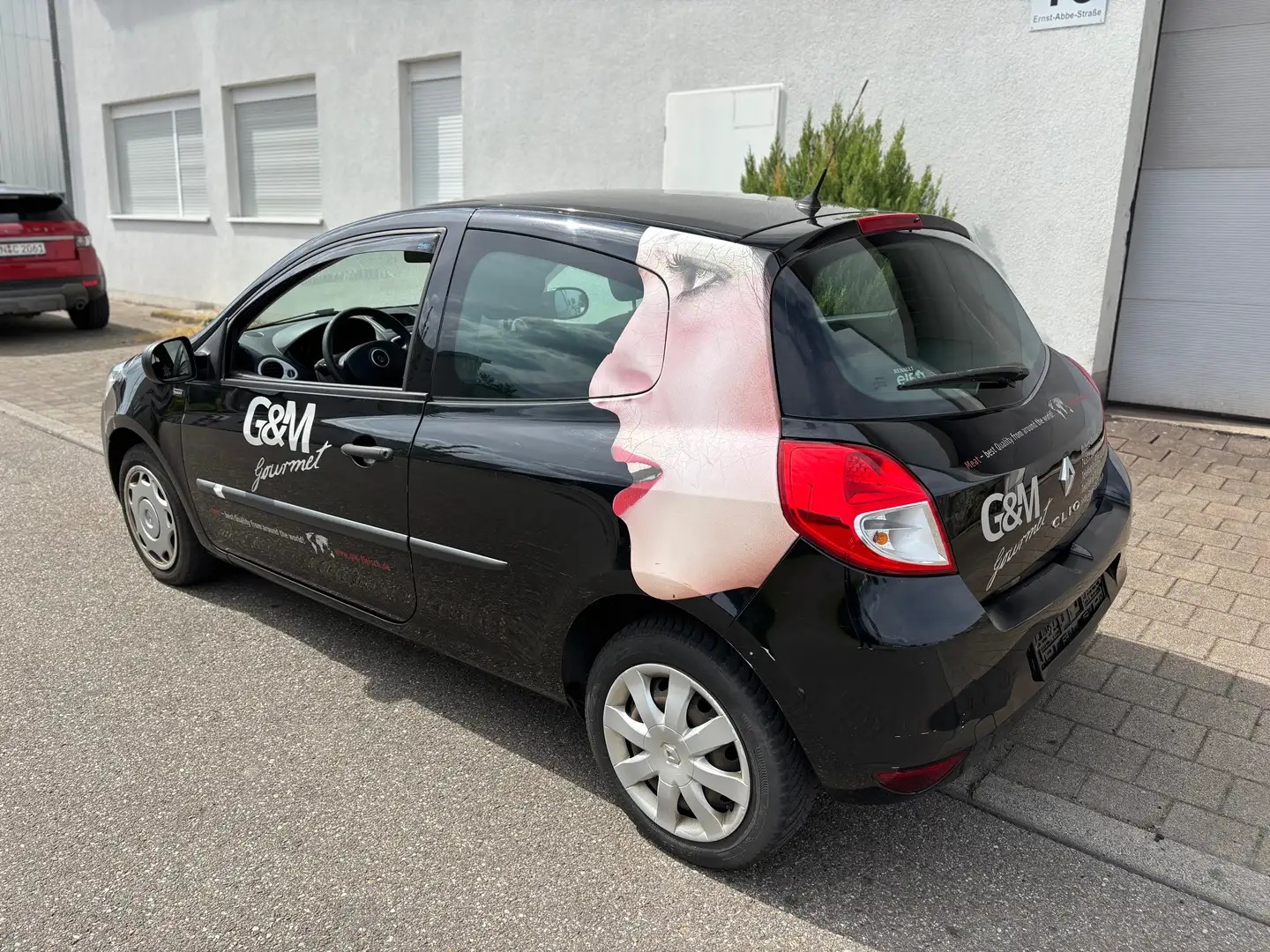 Renault Clio 1.2 16V 75 Dynamique Schwarz - 2