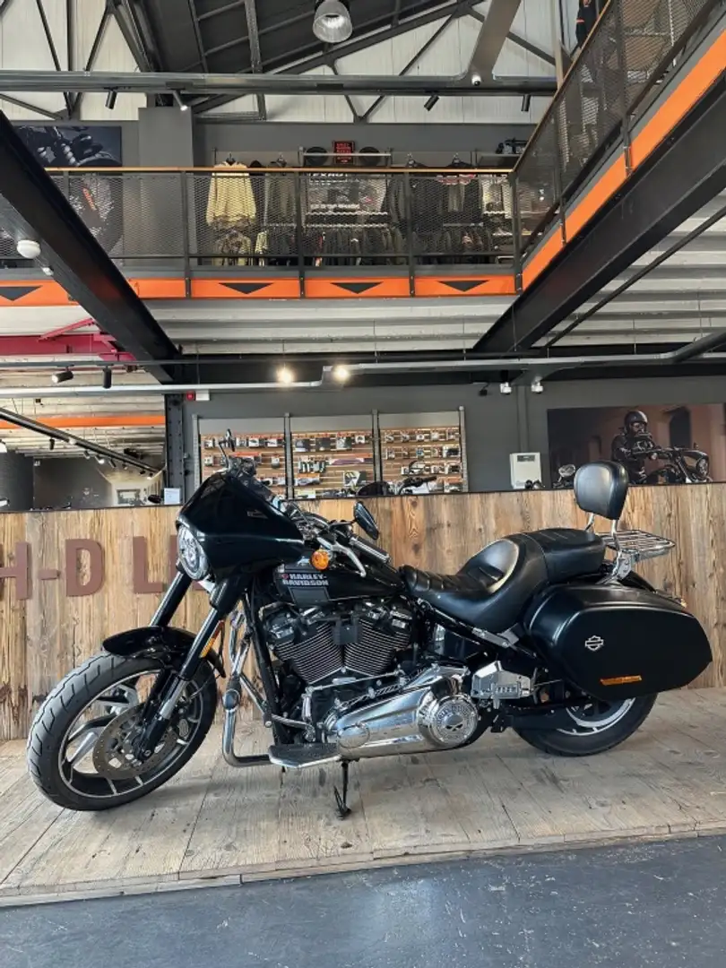 Harley-Davidson Sport Glide 107 SOFTAIL Noir - 2