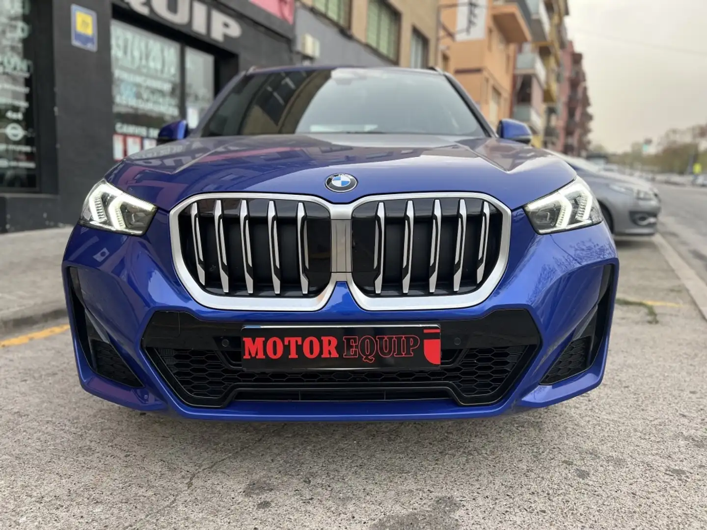BMW X1 sDrive 18iA M Sport Bleu - 2