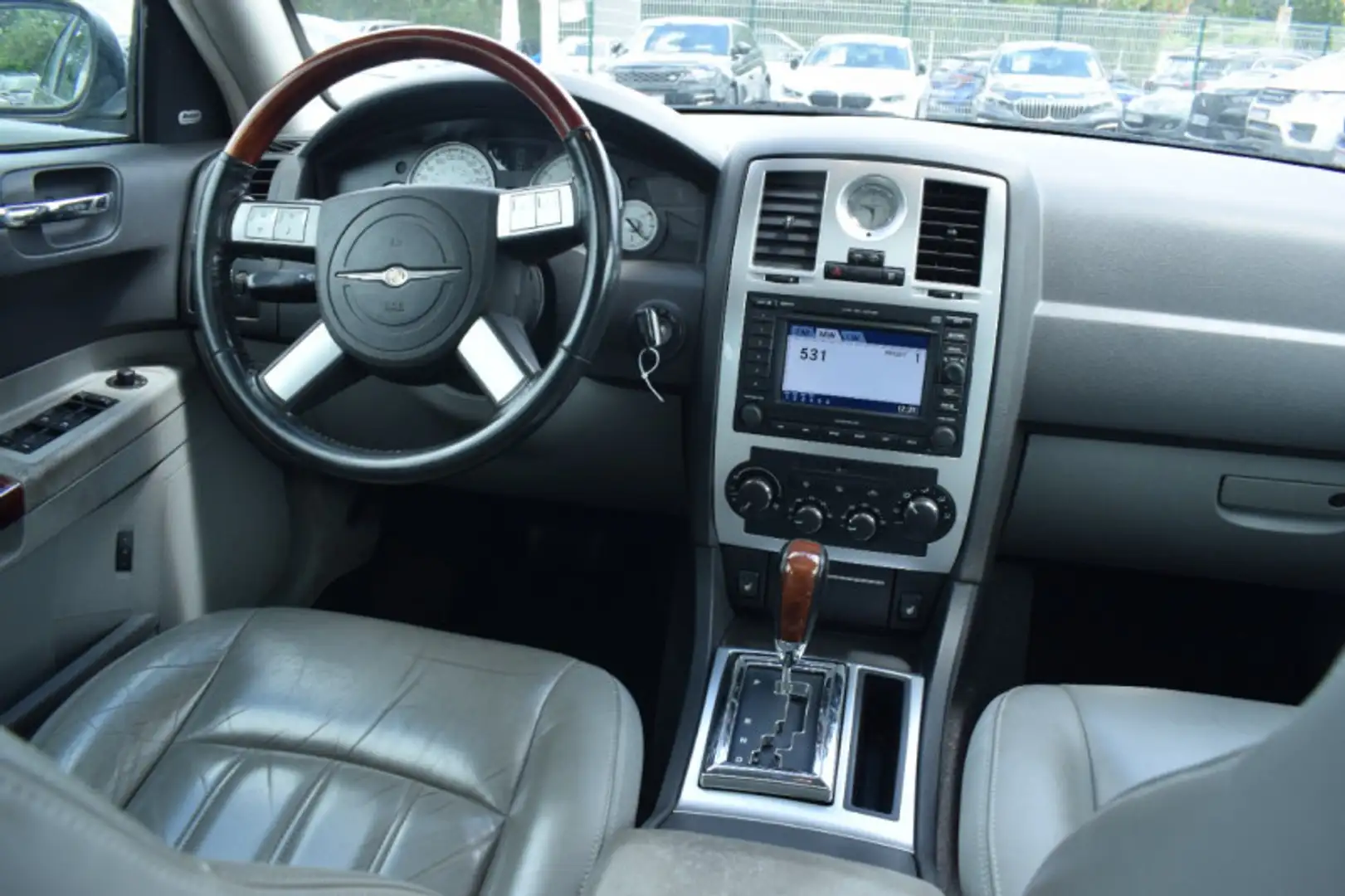 Chrysler 300C 5.7 V8 HEMI  BA - 2