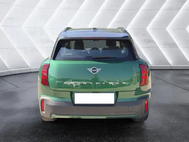 Mini Countryman view 3