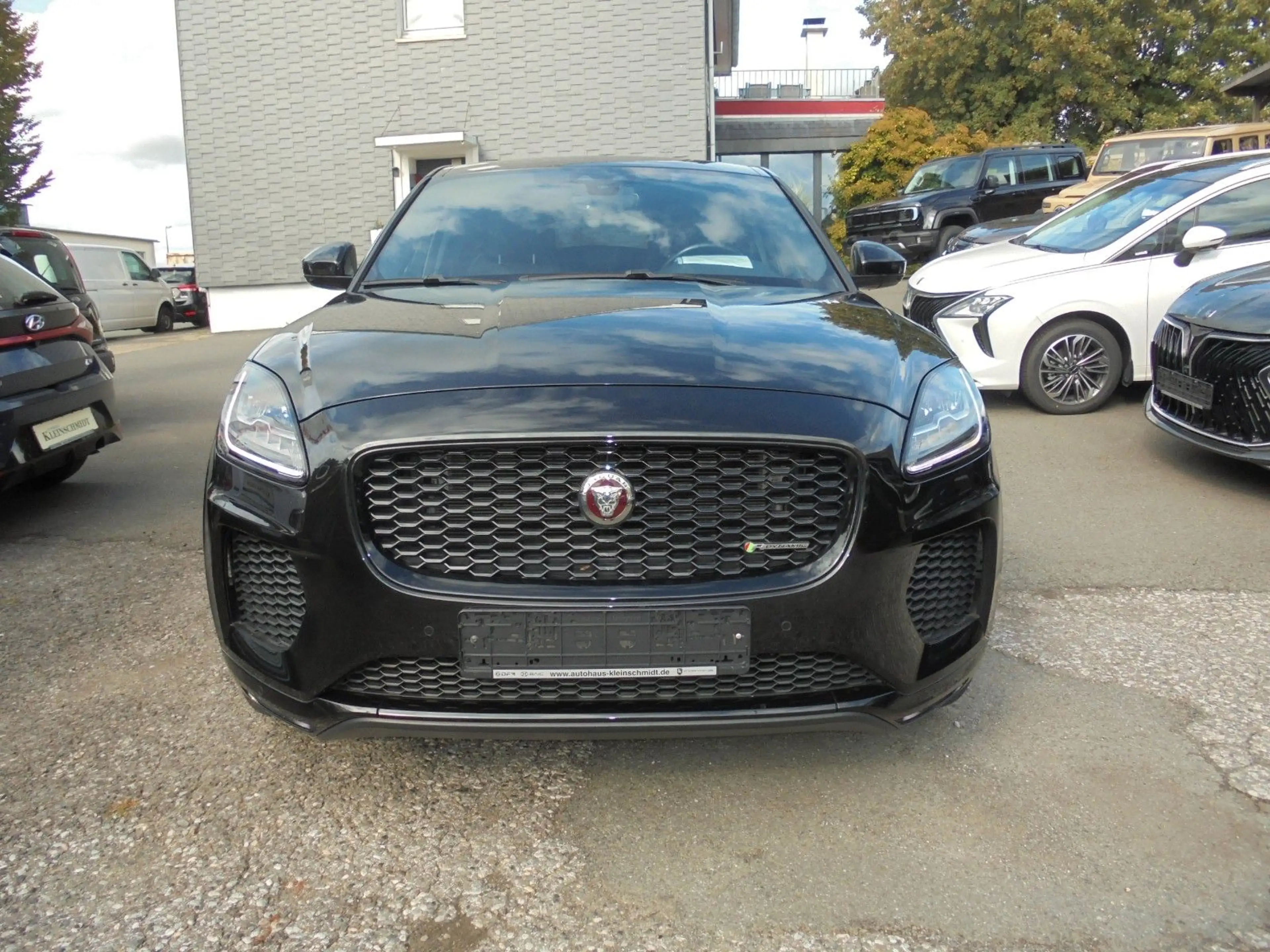 Jaguar E-Pace E-PACE R-Dynamic SE AWD LEDER — photo 2