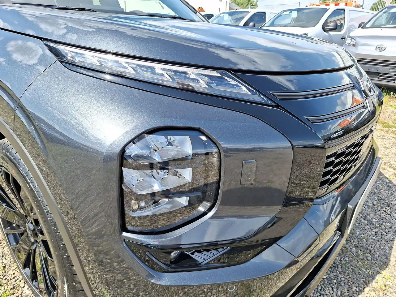 Mitsubishi Outlander 2026 — фото 10
