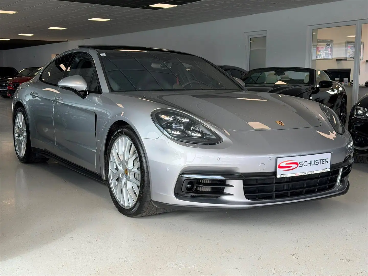 Porsche Panamera 4S Aut. *SportChrono*Sport AGA*BOSE*Pano* Silber - 1