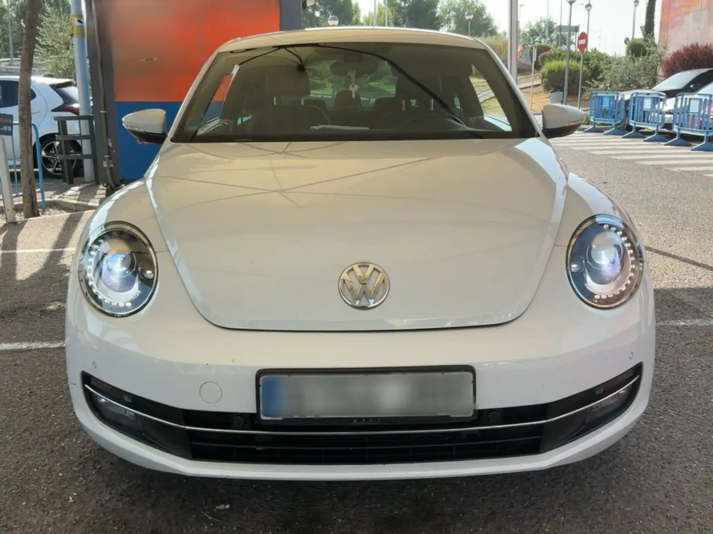 Volkswagen Beetle Pequeño Automático de 3 Puertas Blanco - 2