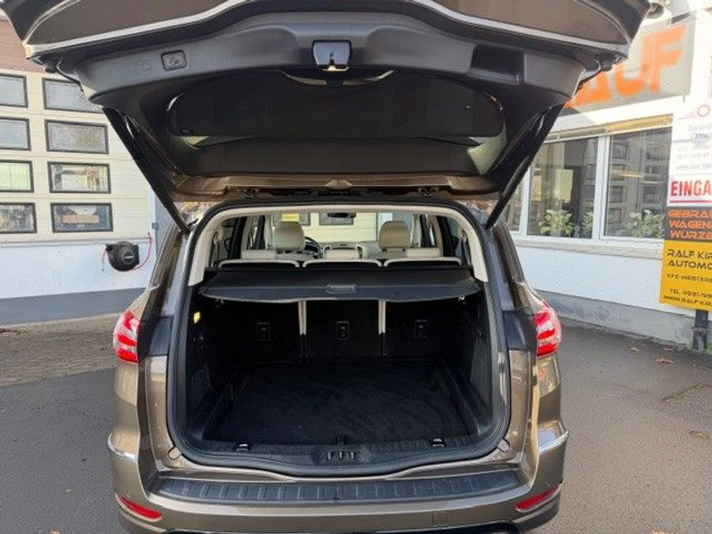 Ford S-Max 2,0 TDCi Vignale Komfort Massage Kamera — photo 11
