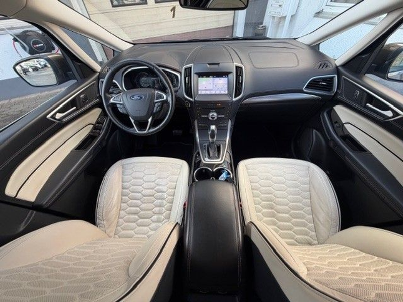 Ford S-Max 2,0 TDCi Vignale Komfort Massage Kamera — photo 9