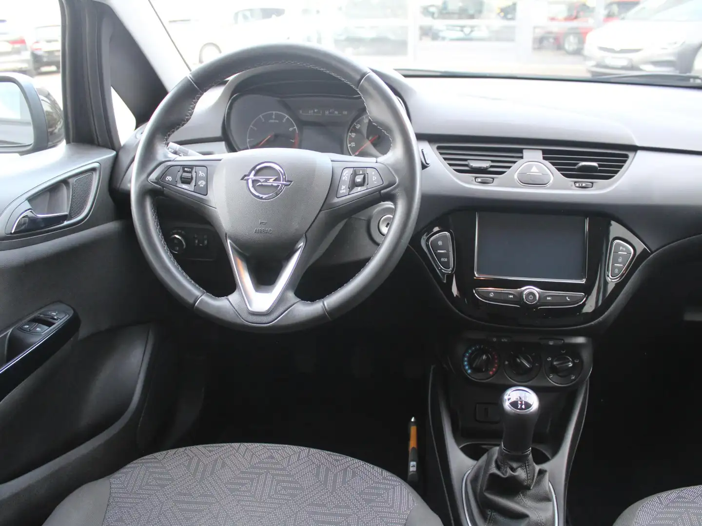 Opel Corsa 1.4 Favourite | NAVIGATIE | APPLE CARPLAY | Zwart - 2