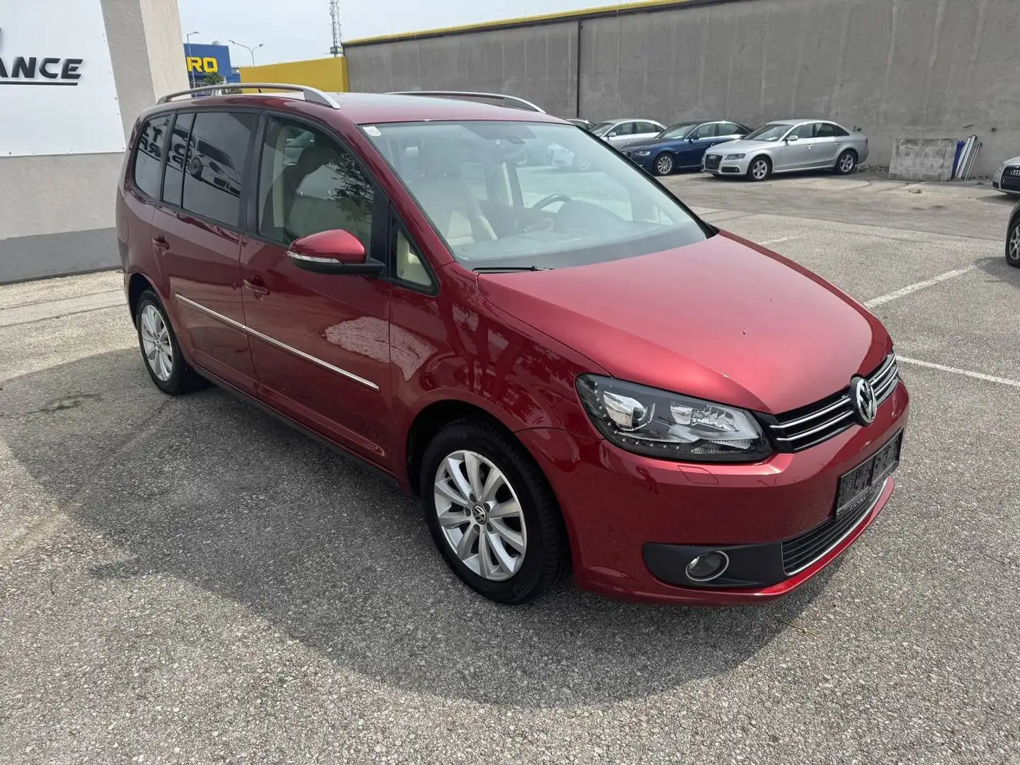 Volkswagen Touran 2,0 TDI Sky Highline DSG Rouge - 2