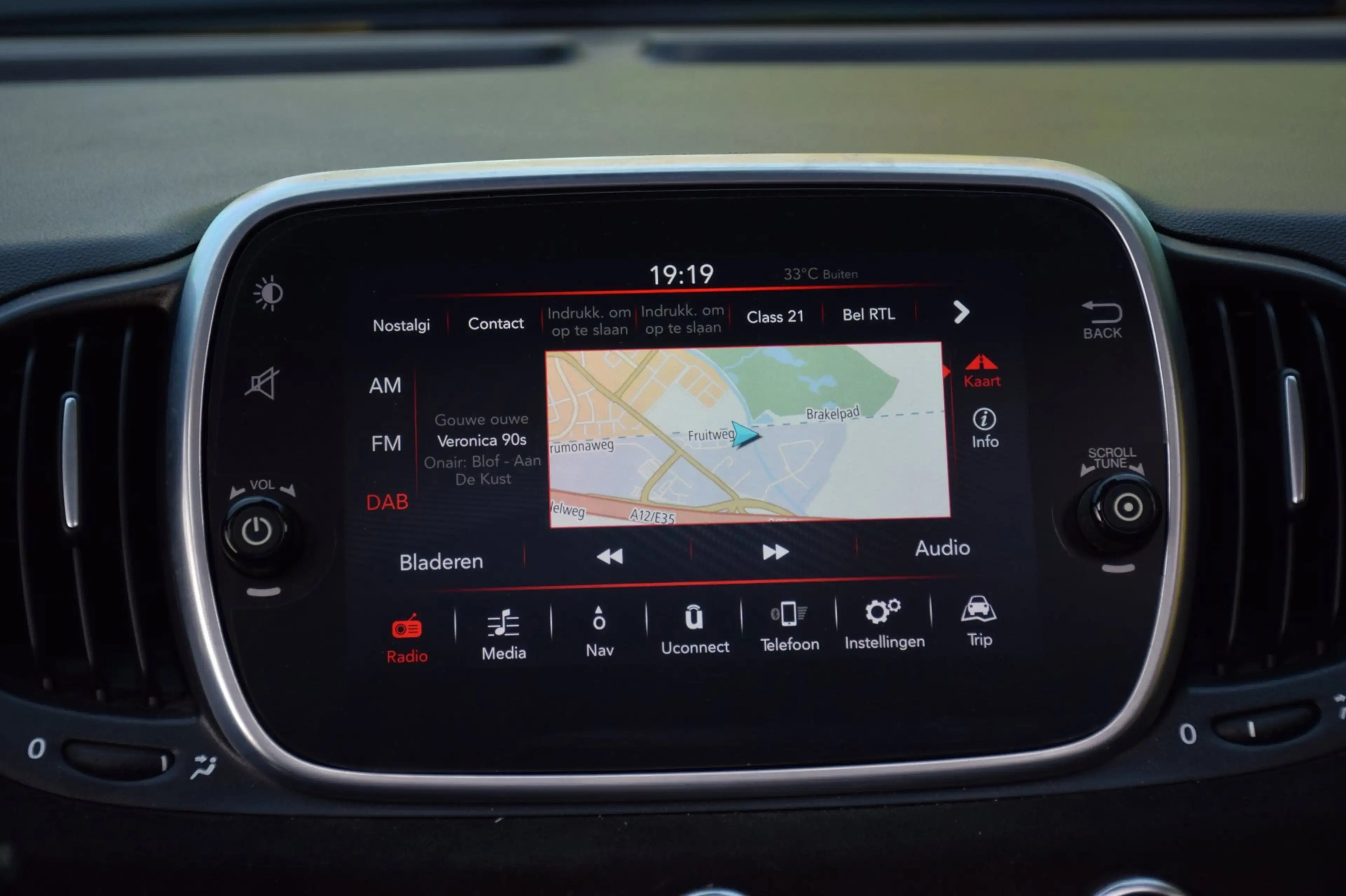 Fiat 500 Abarth Turismo Pack Rosso/Garantie/Carplay/Carbon — photo 36