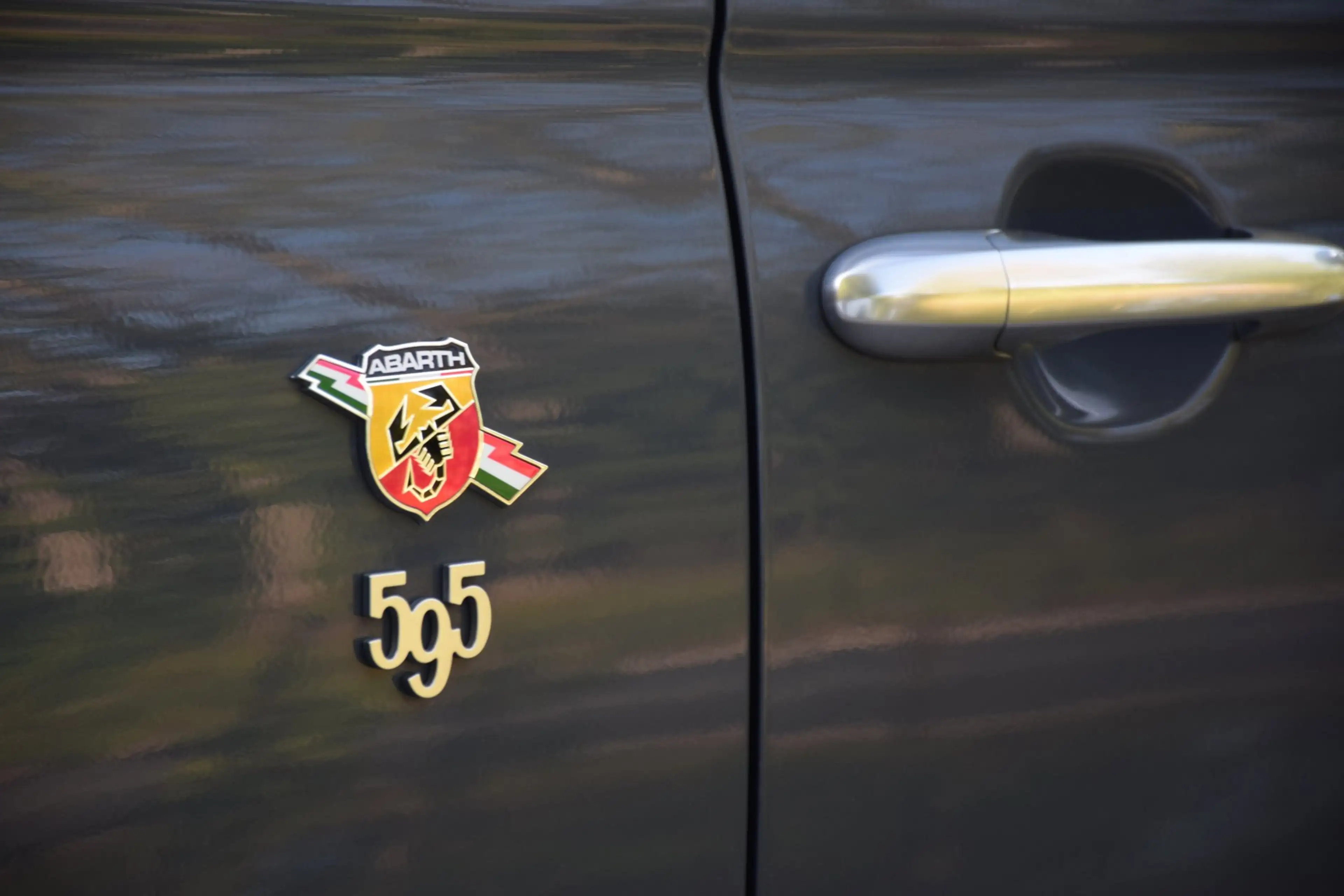 Fiat 500 Abarth Turismo Pack Rosso/Garantie/Carplay/Carbon — photo 19