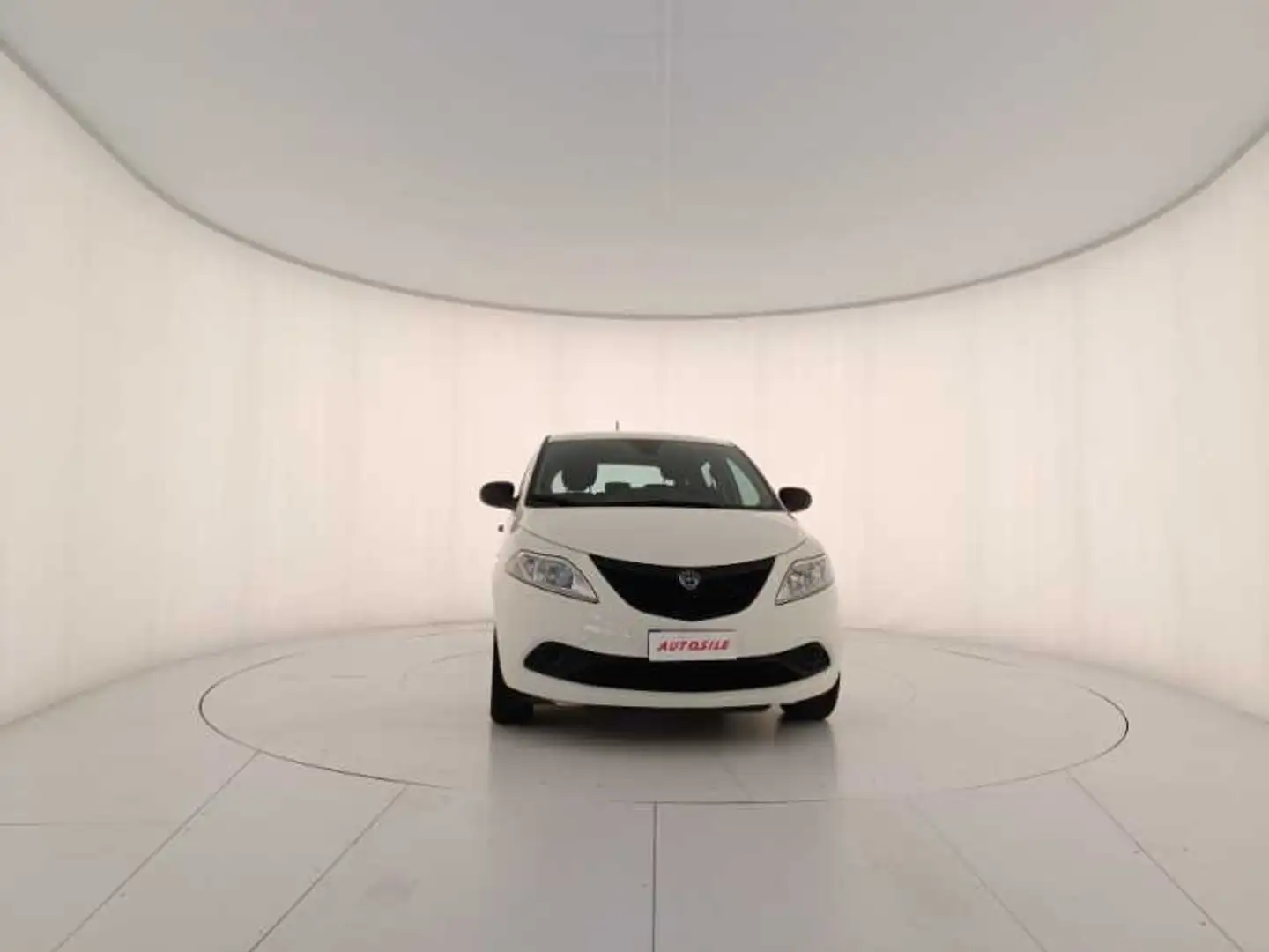 Lancia Ypsilon III 2015 1.0 hybrid Silver s&s 70cv Bianco - 2