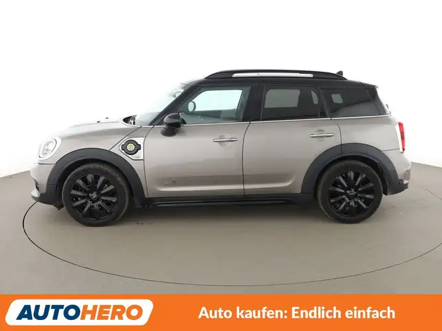 Mini Countryman view 3