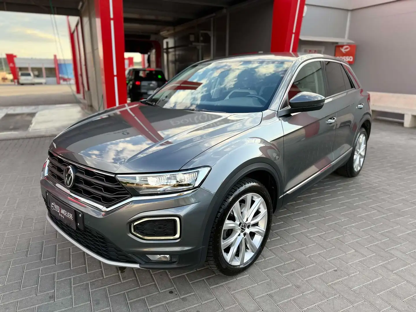 Volkswagen T-Roc T-Roc 2.0 tdi Advanced 150cv dsg Gris - 2