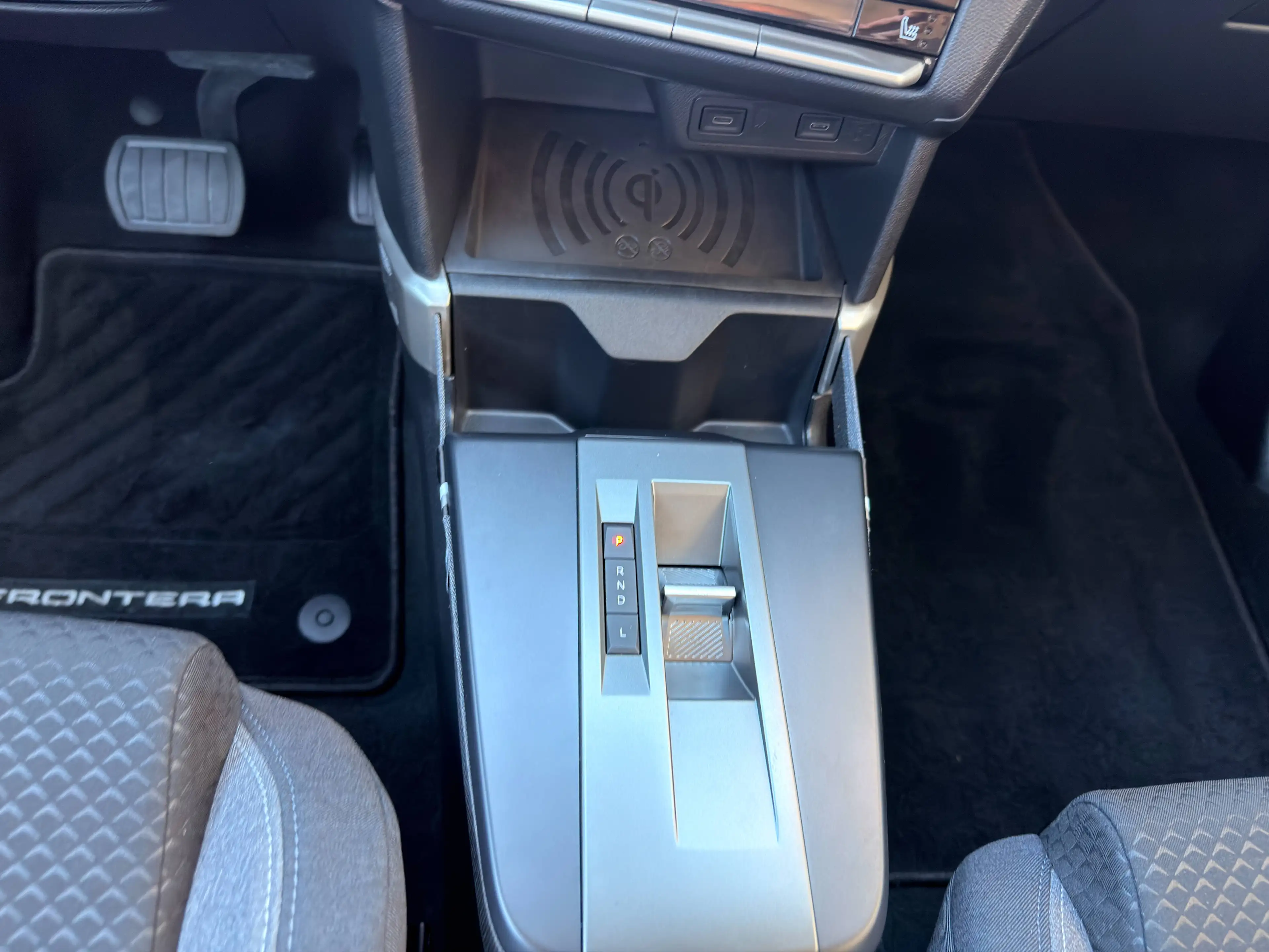 Opel Frontera GS 1.2 MildHybrid,AHK,LED,Navi,Sitzheizung,Allwetterreifen,PDC,Alufelgen,Rückfahrkamera — photo 18