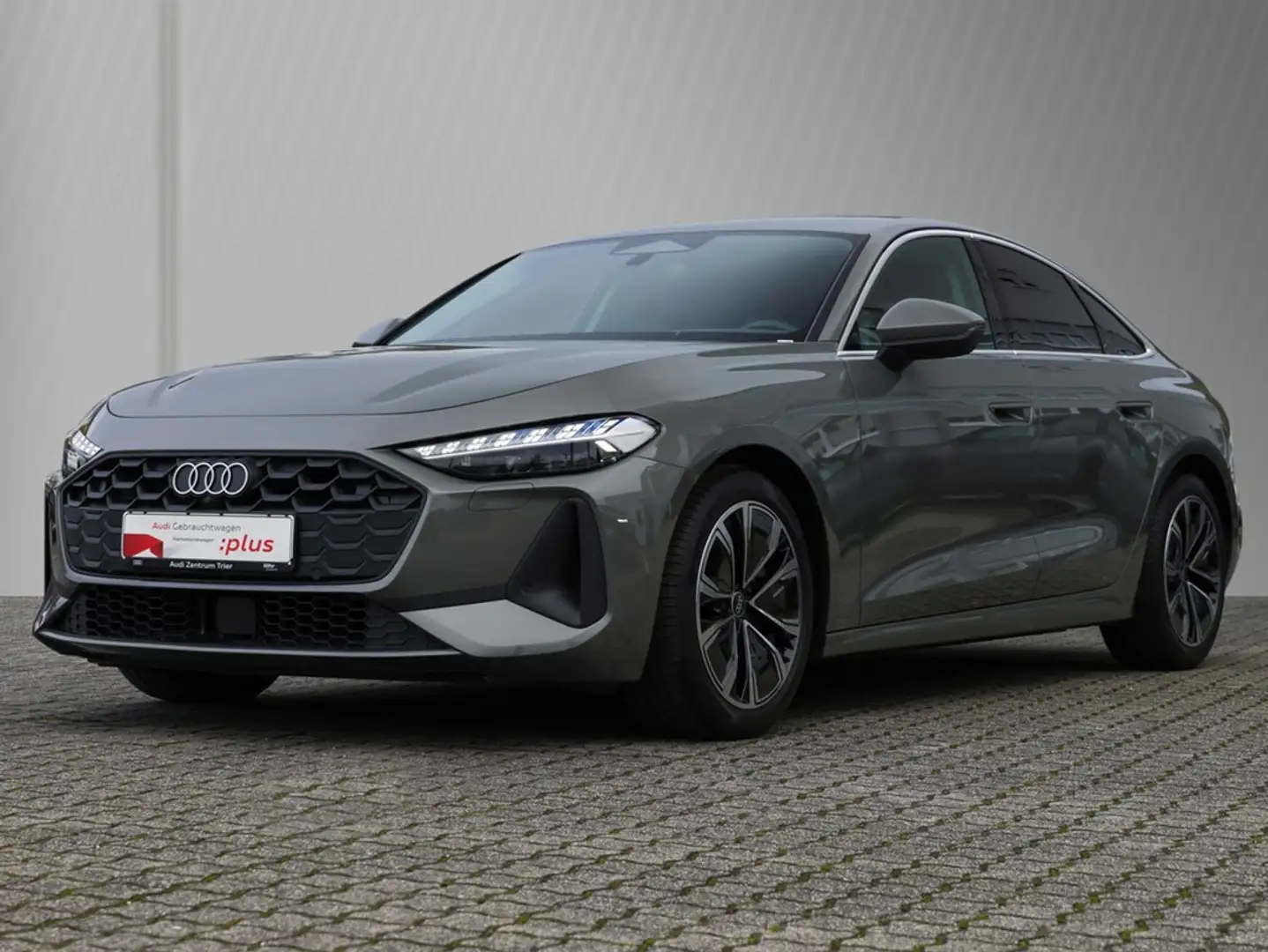 Audi A5 Limousine TFSI 150 KW S-tronic Grau - 2