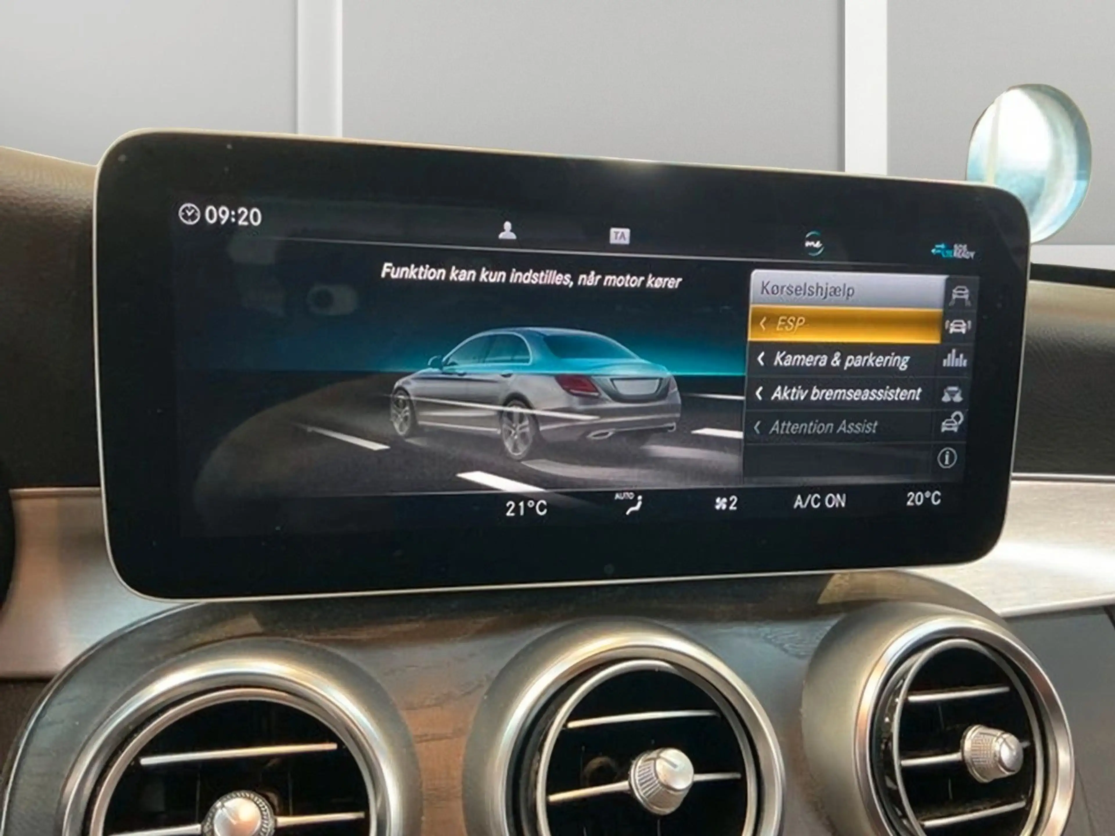 Mercedes-Benz C 220 d Limousine T.Leder NaviPro Cockpit RFK SHZ — photo 14