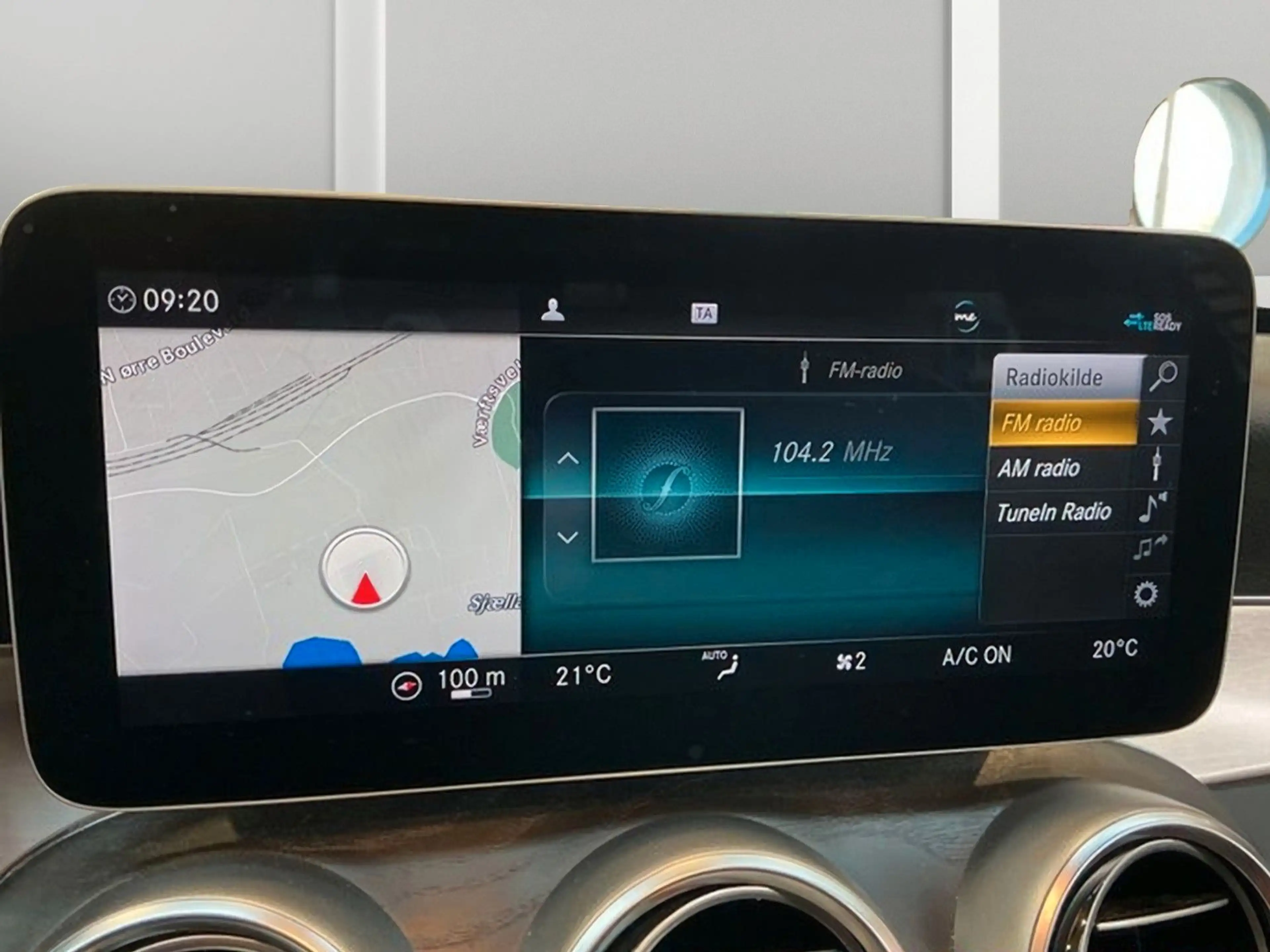 Mercedes-Benz C 220 d Limousine T.Leder NaviPro Cockpit RFK SHZ — photo 10