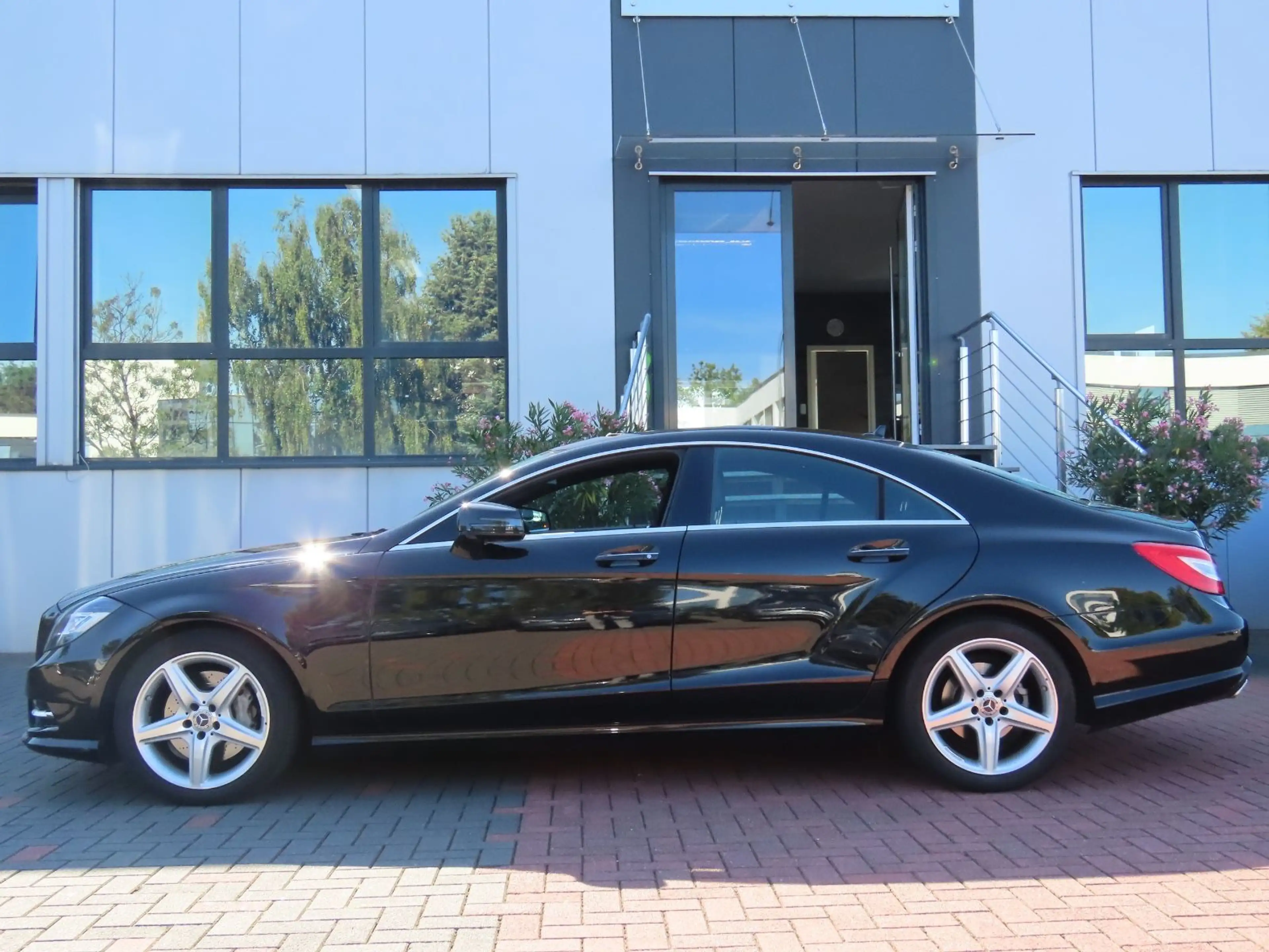 Mercedes-Benz CLS 350 AMG-Line Exclusiv Leder Ambiente H&K — photo 13