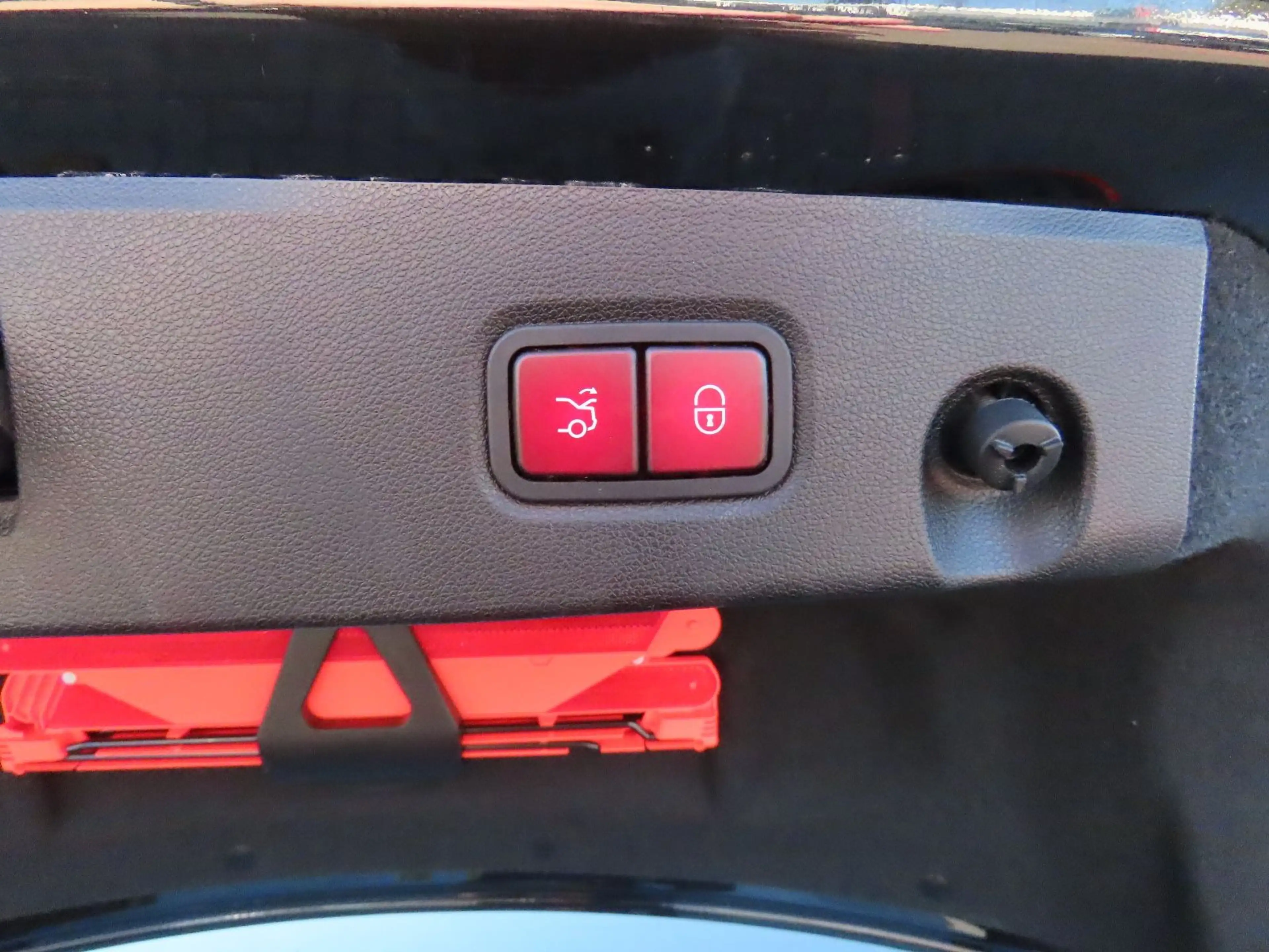 Mercedes-Benz CLS 350 AMG-Line Exclusiv Leder Ambiente H&K — photo 10
