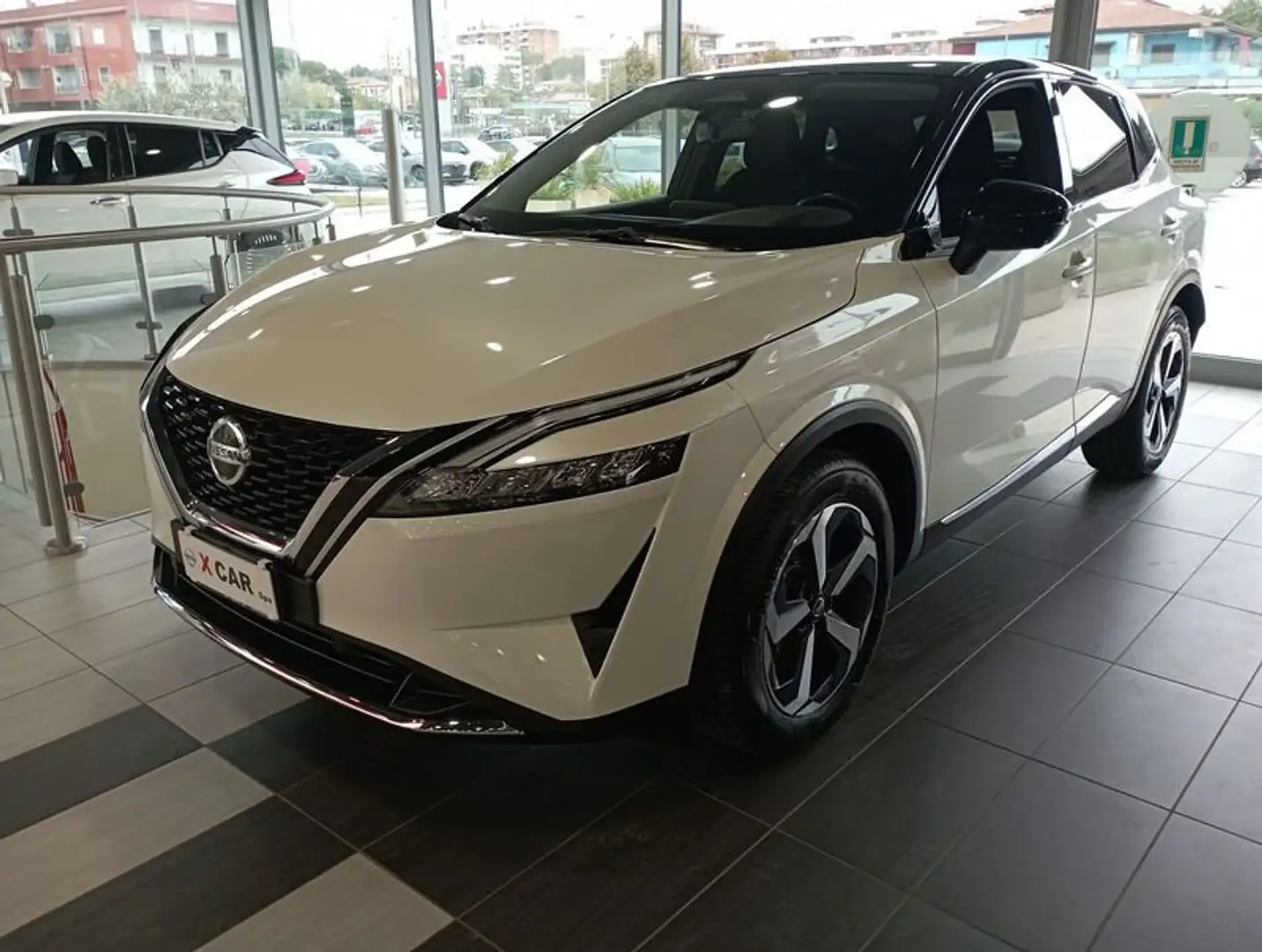Nissan Qashqai MHEV 158 CV Xtronic N-Connecta Bianco - 2