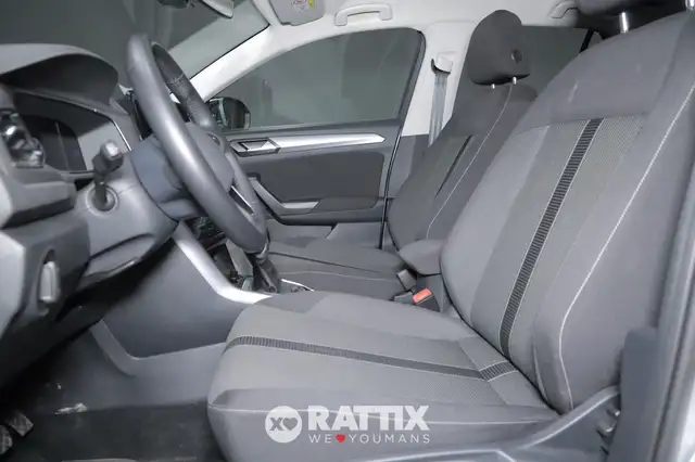 Volkswagen T-Roc view 7
