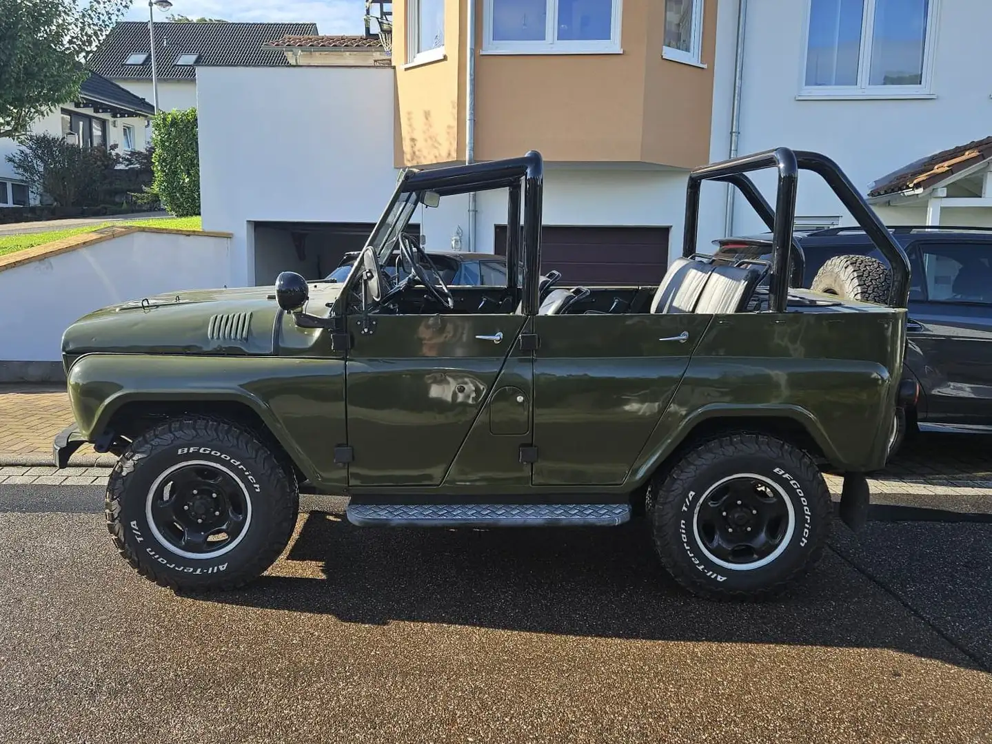 UAZ 469 Зелений - 1