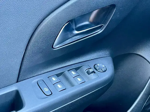 Opel Corsa view 14