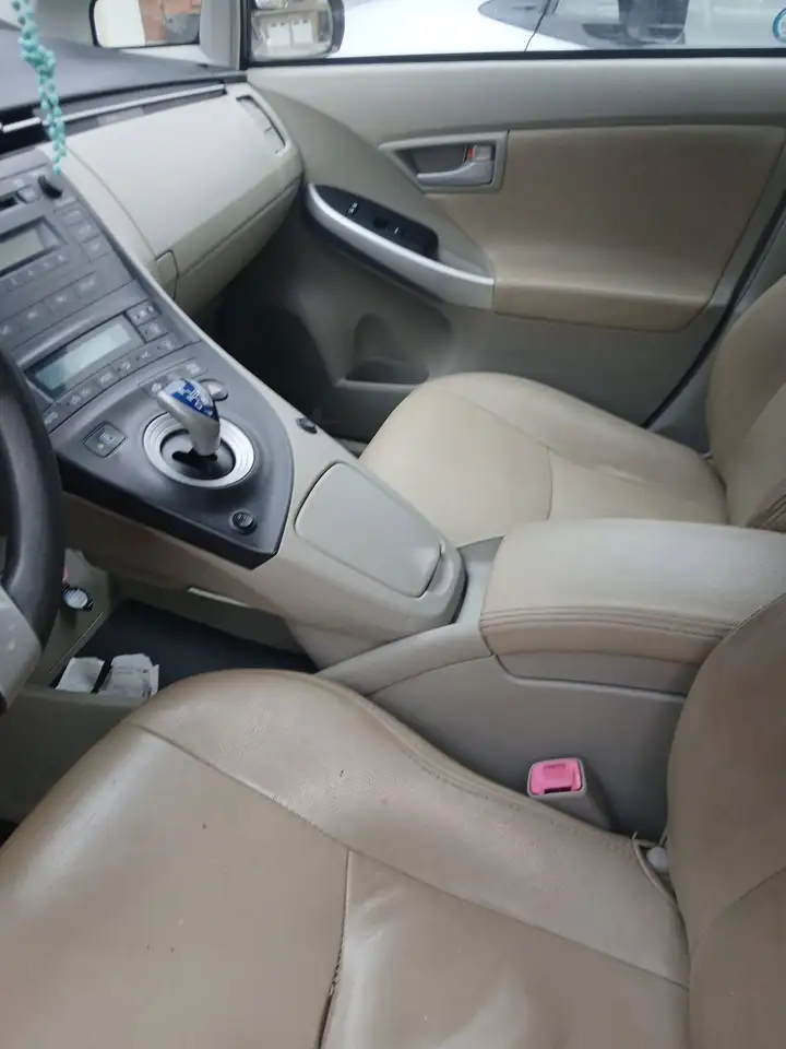Toyota Prius снимка Toyota Prius