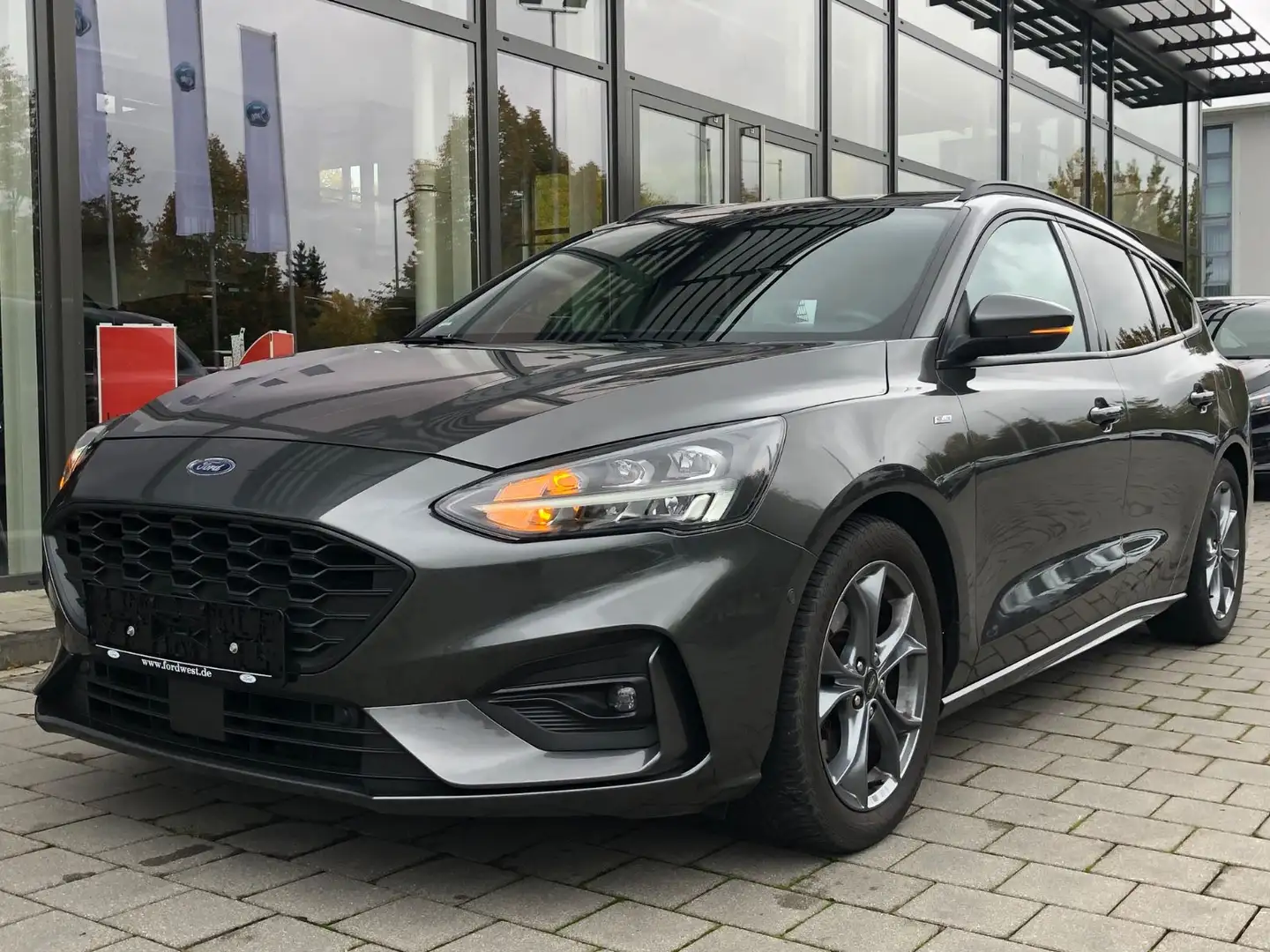 Ford Focus 588 Focus Turnier 1.0 EcoBoost Hybrid ST-Line Grau - 2