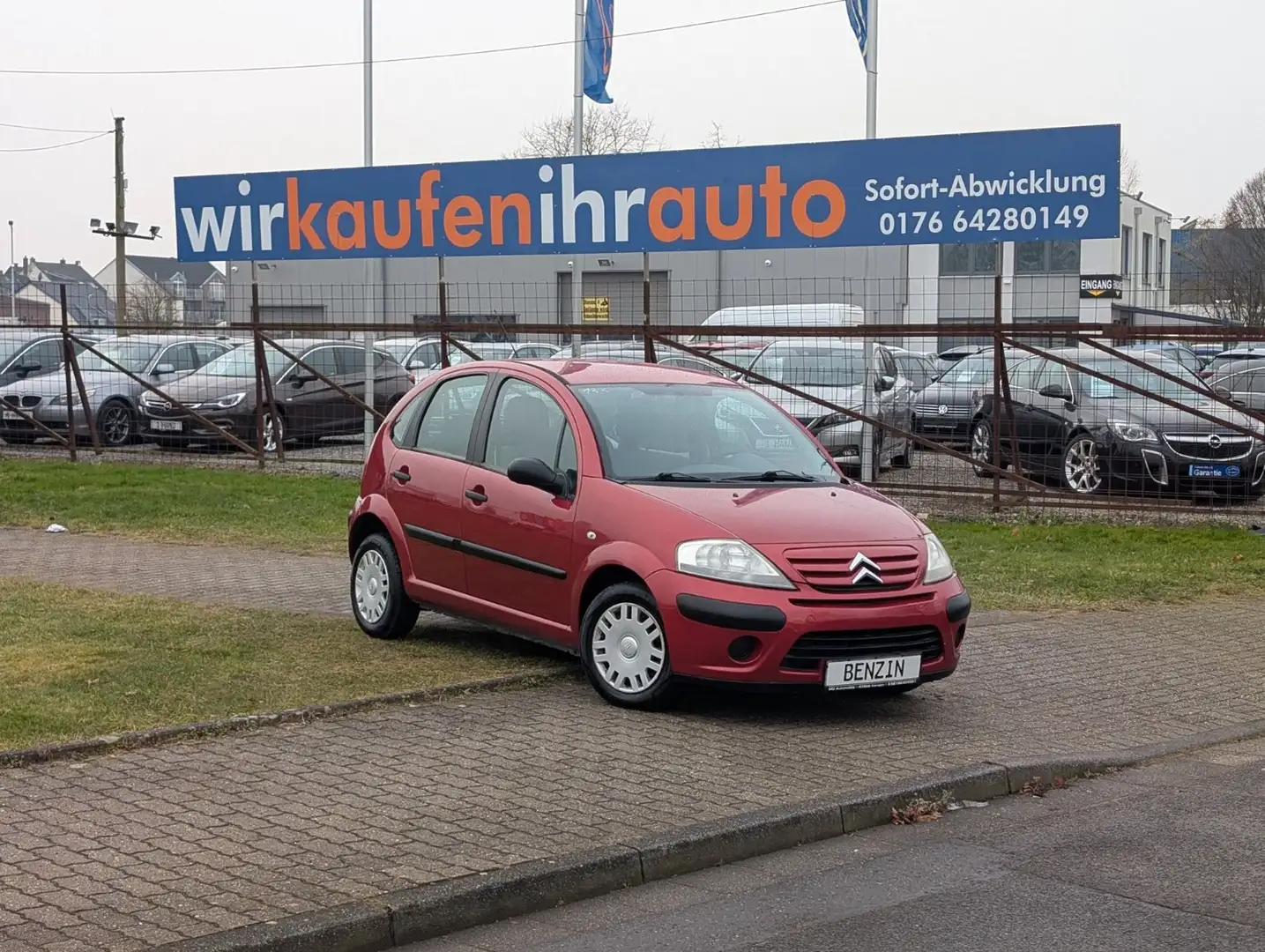 Citroen C3 1.1 Style*SERVO*ZV*RADIO-CD*USB !! Rot - 1