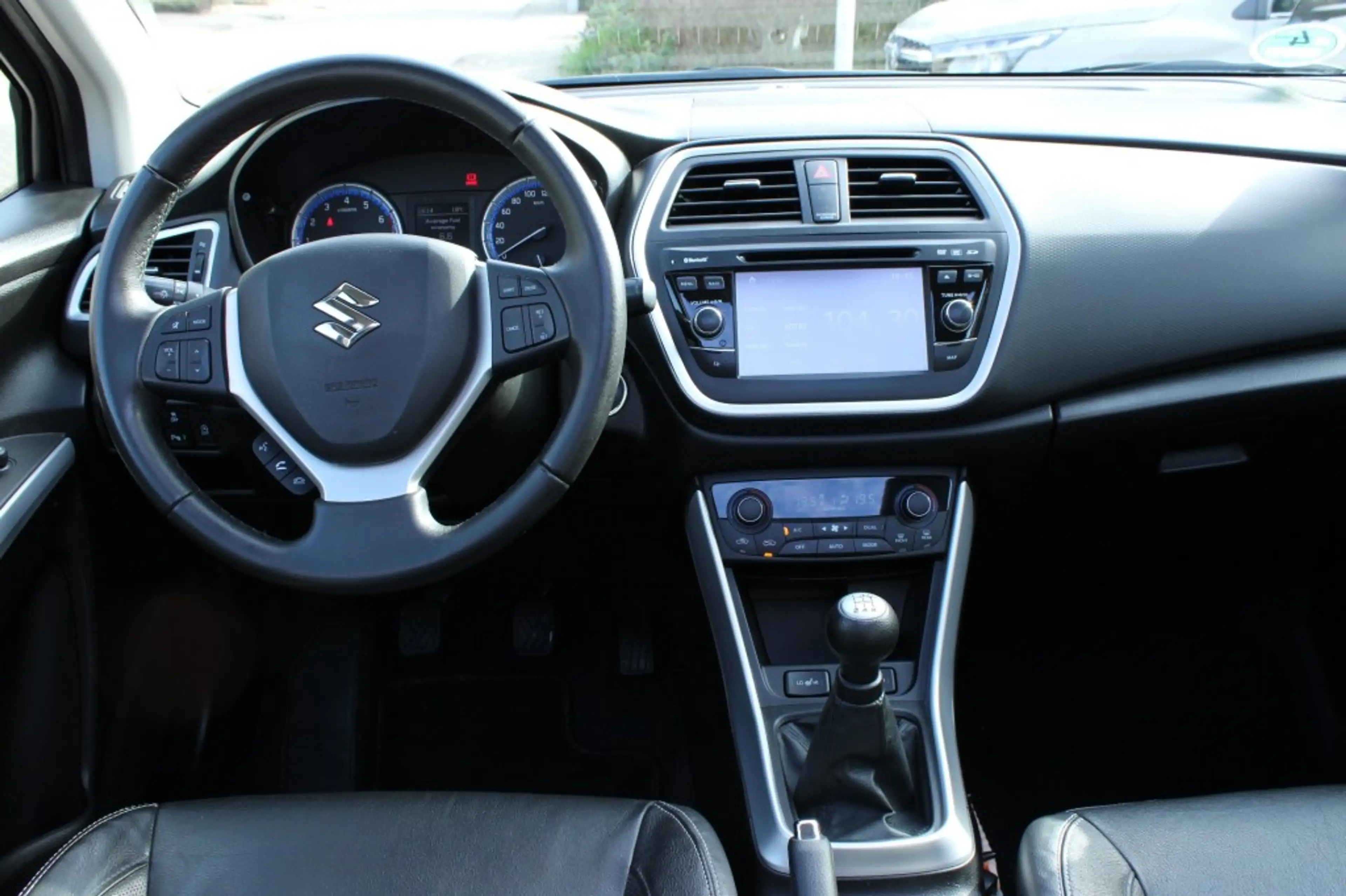 Suzuki SX4 S-Cross 1.6 EXECUTIVE — photo 15