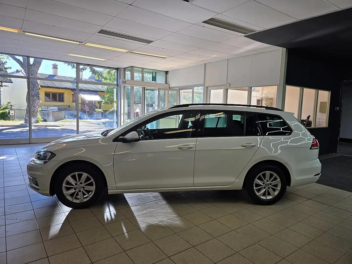 Volkswagen Golf Variant Comfortline 1,6 TDI Bianco - 2