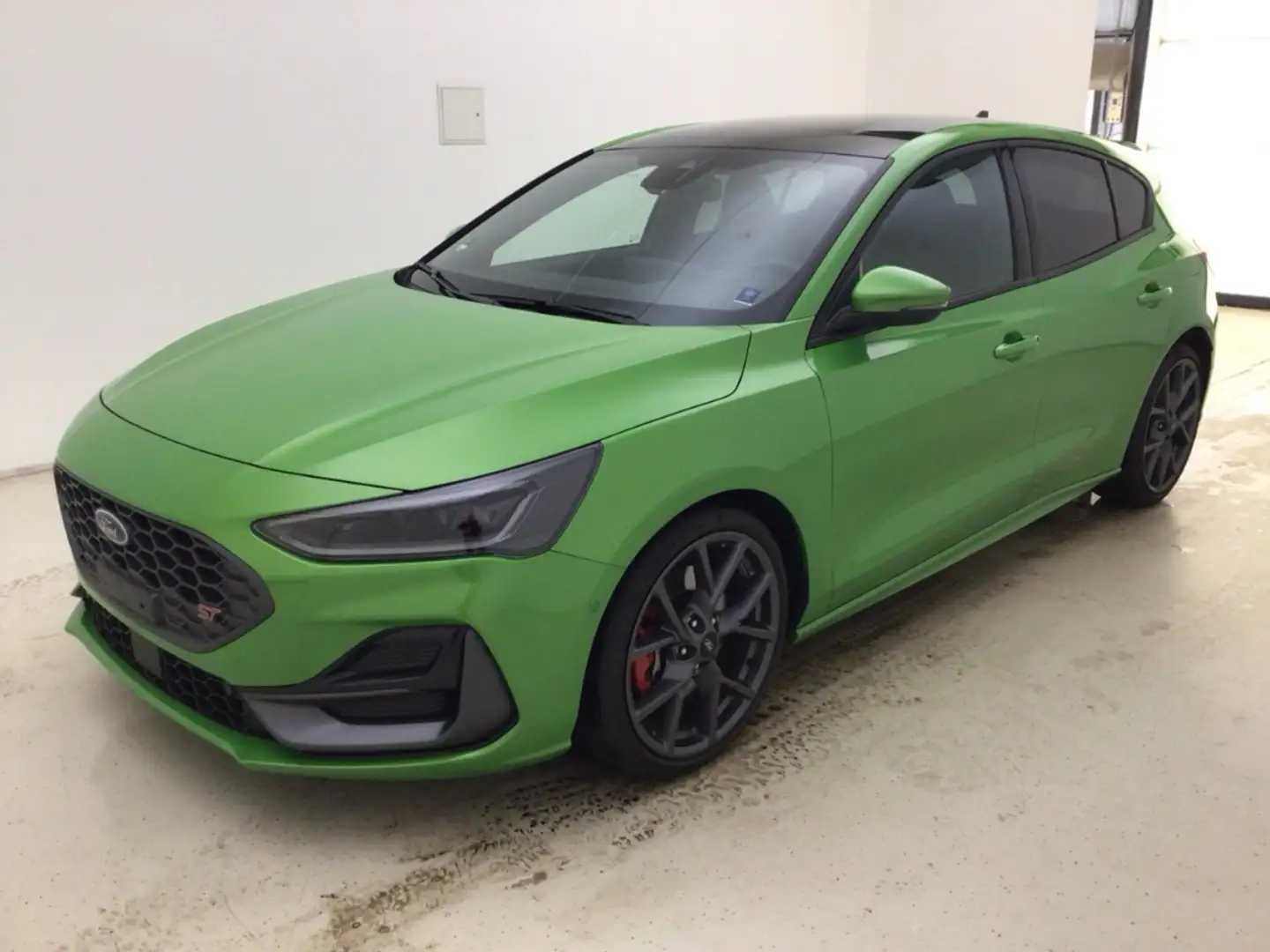 Ford Focus ST X 2.3 EcoBoost EU6e Grün - 1