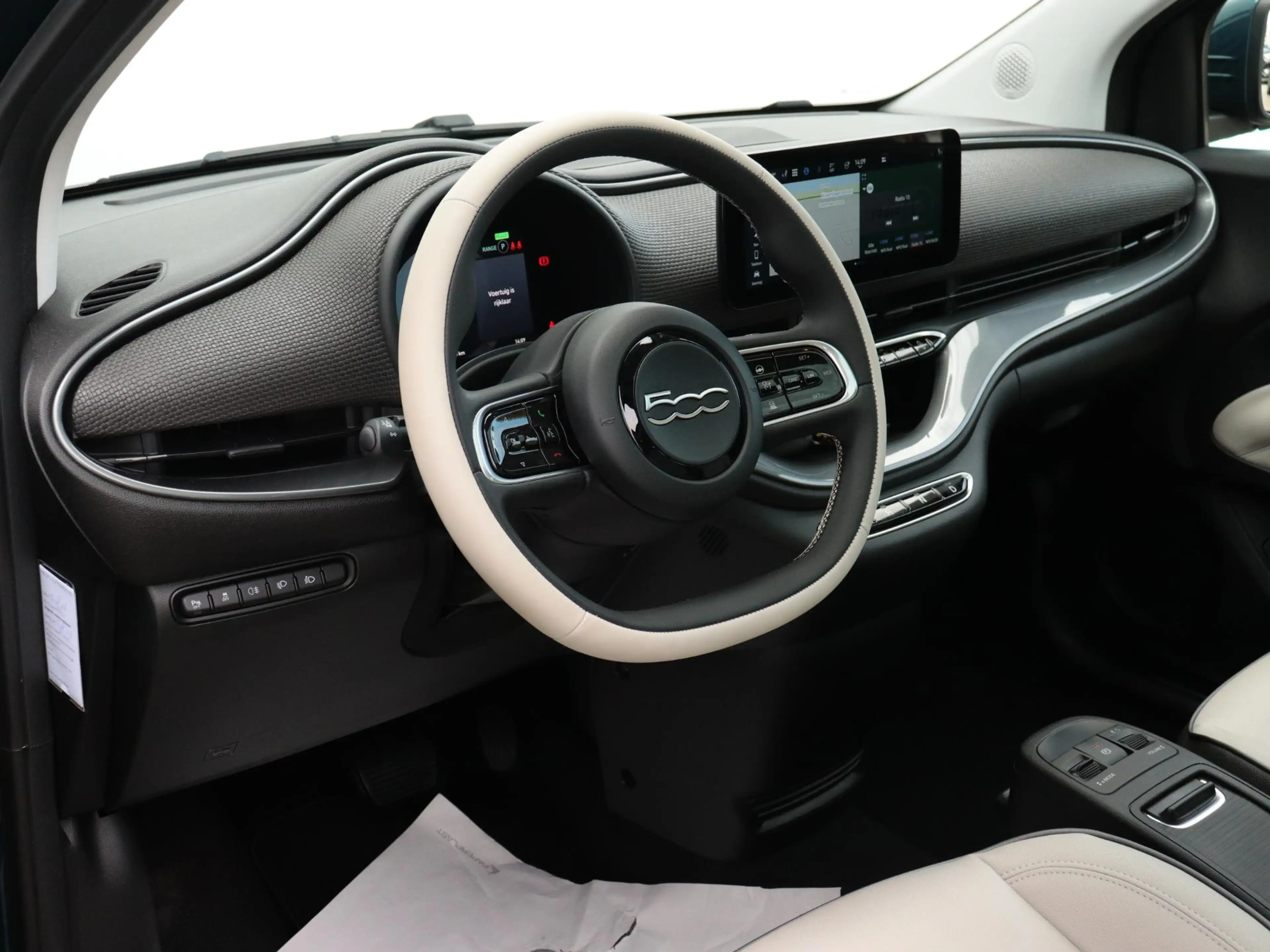 Fiat 500 42 kWh | Trekhaak | Dodehoek Detectie | JBL Audio — photo 10