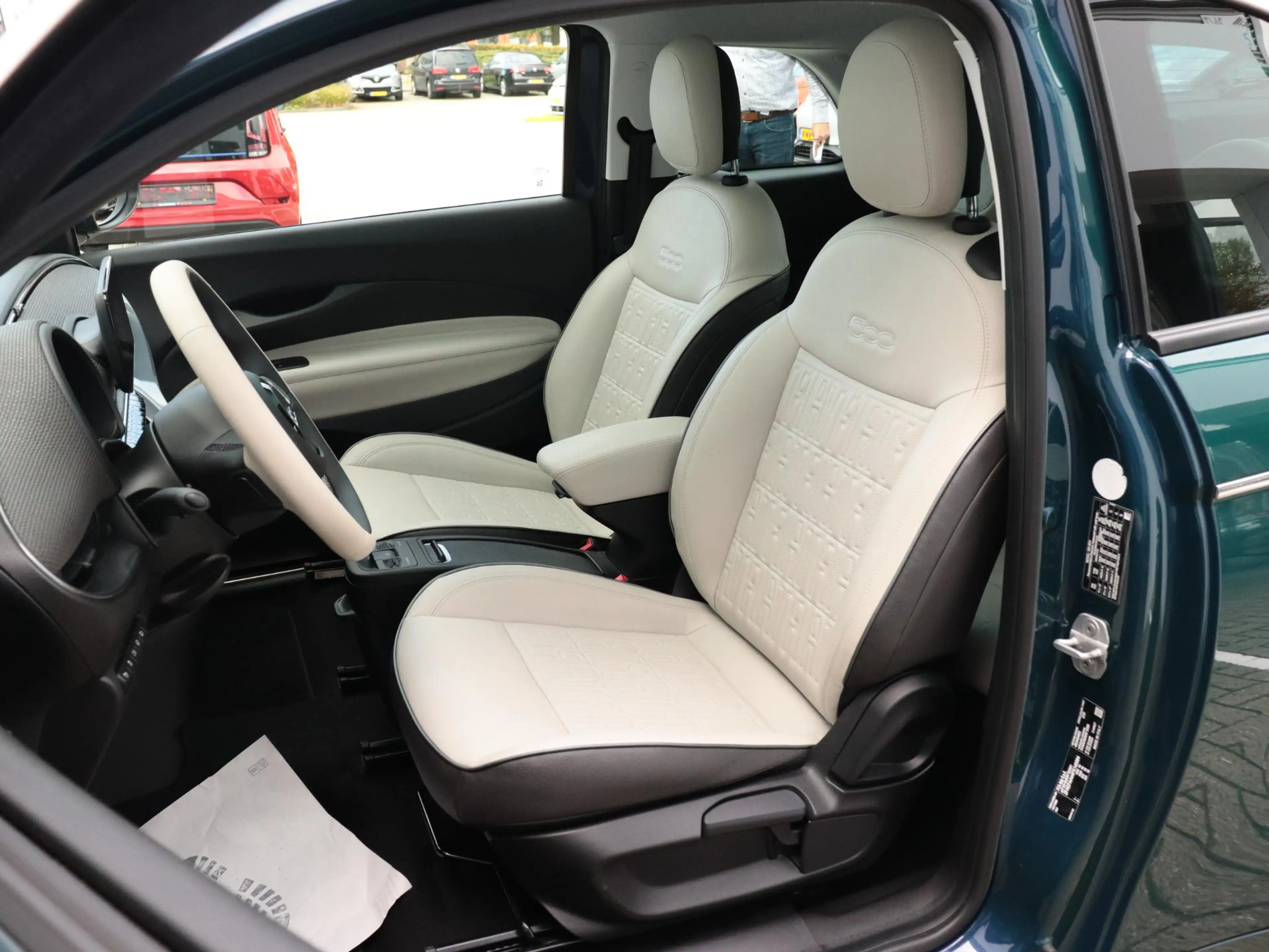 Fiat 500 42 kWh | Trekhaak | Dodehoek Detectie | JBL Audio — photo 11
