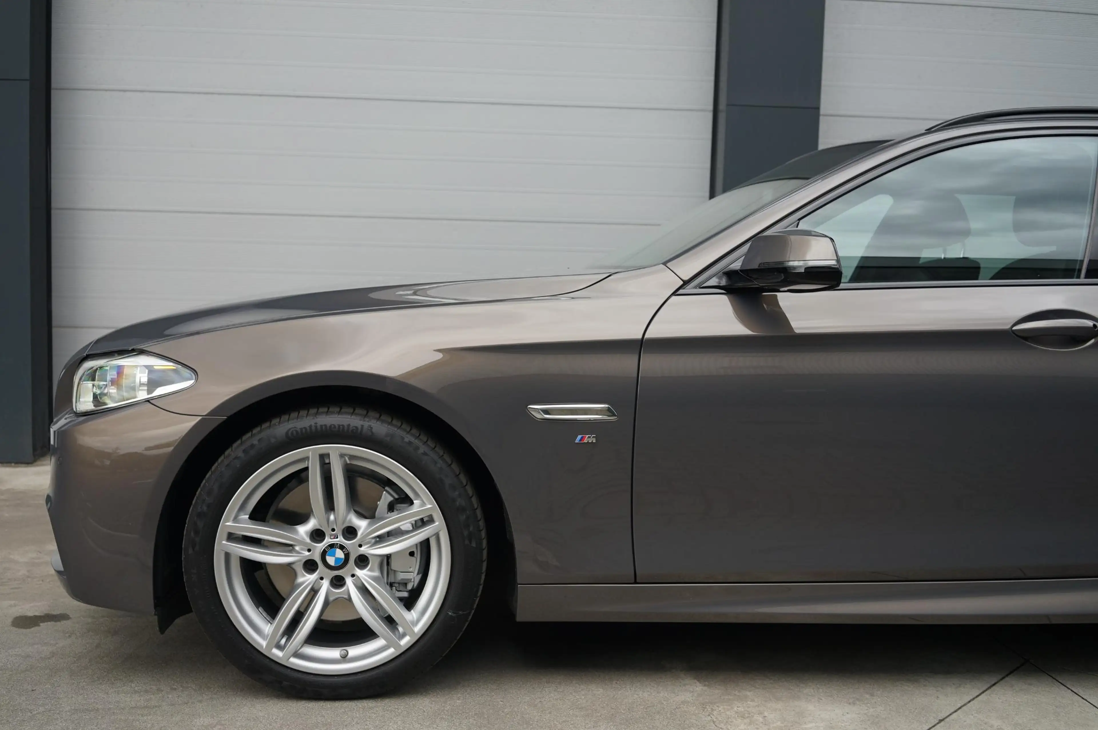 BMW 528 5-serie Touring 528xi High Executive Individual — photo 3