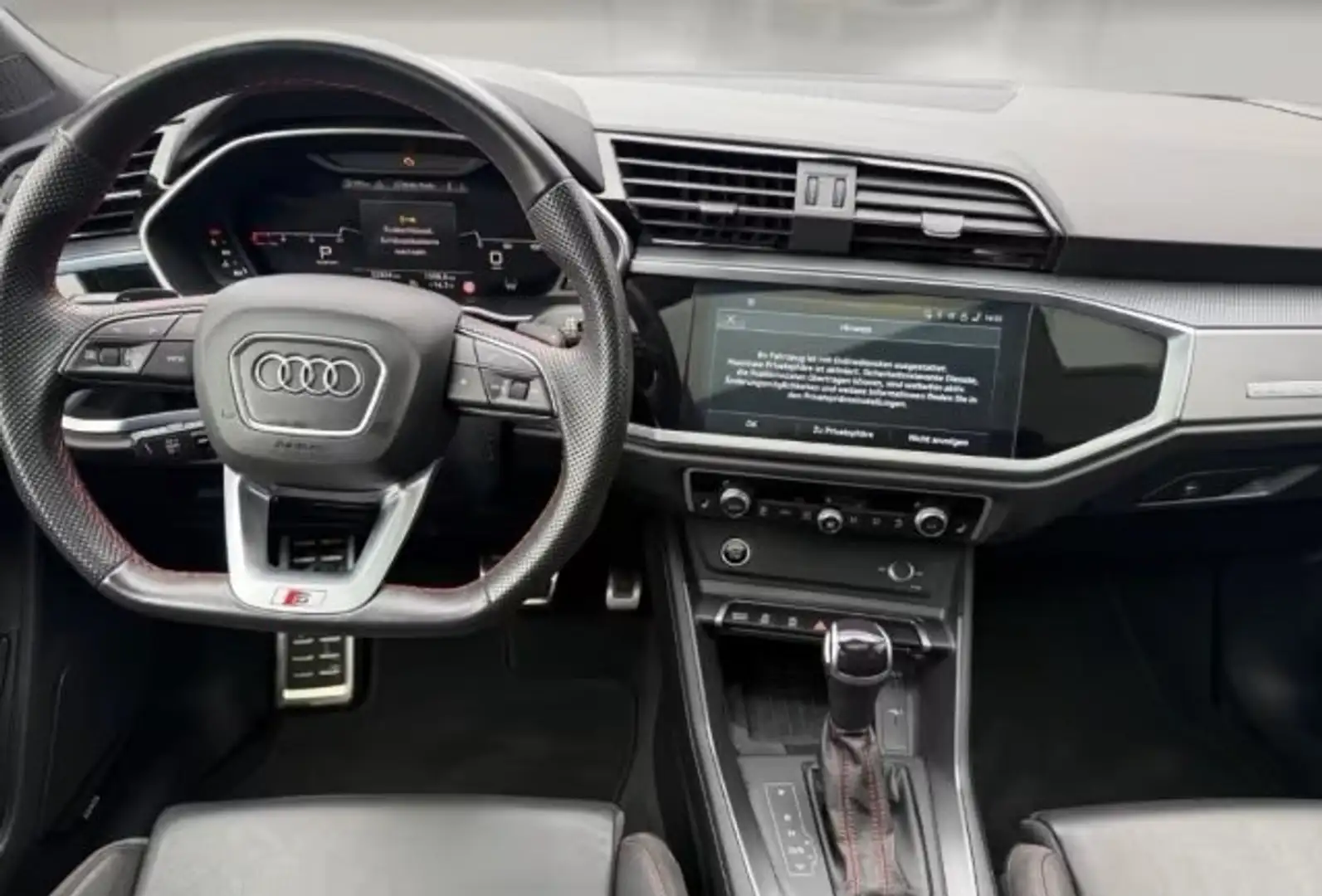 Audi Q3 Sportback 40 tdi S line quattro Zwart - 2