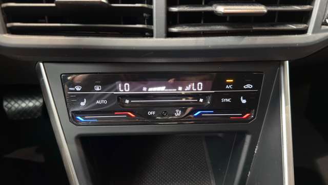 Volkswagen Taigo — photo 18