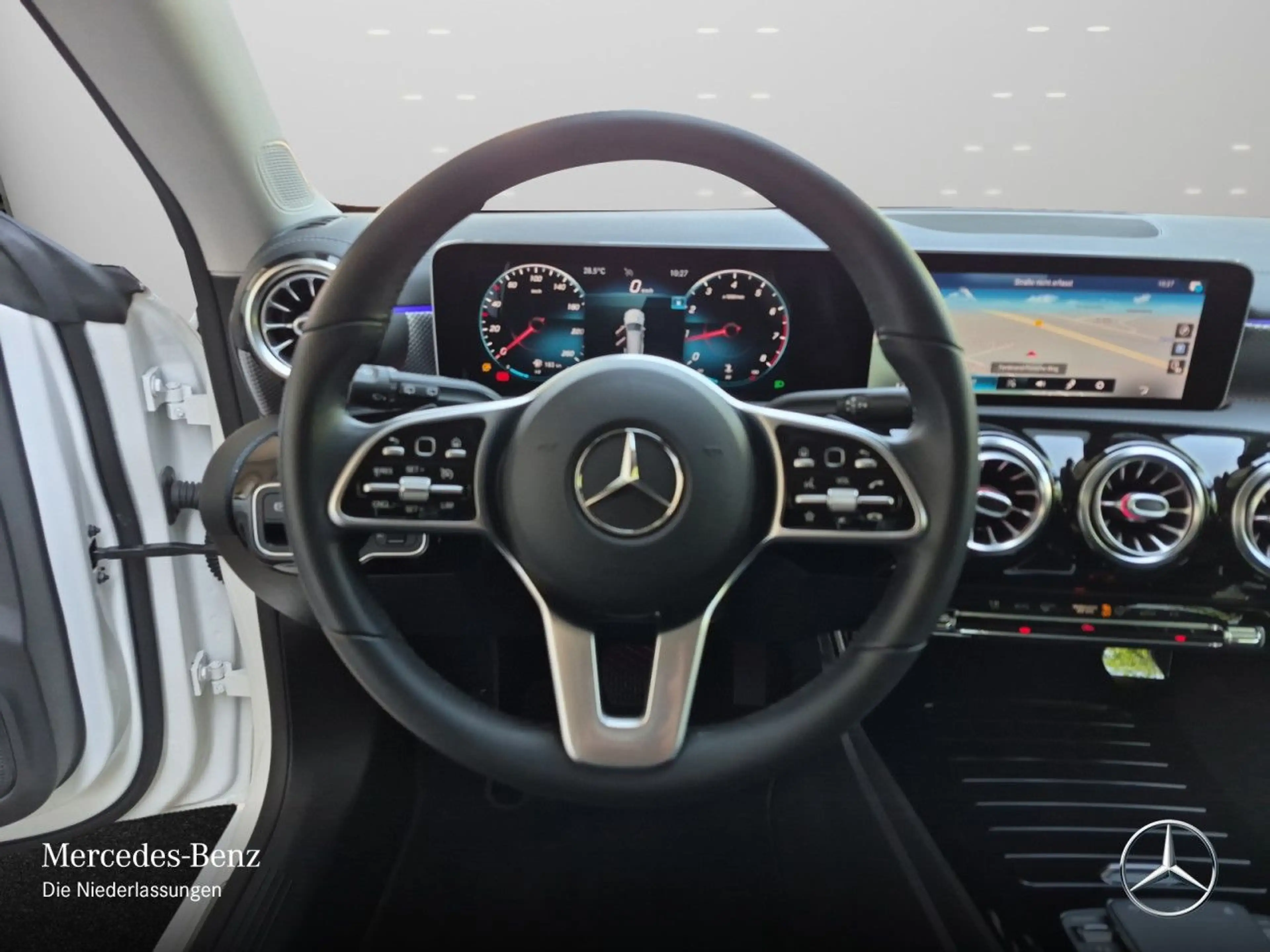 Mercedes-Benz CLA 200 PROGRESSIVE+NIGHT+LED+KAMERA+TOTW+7G — photo 14